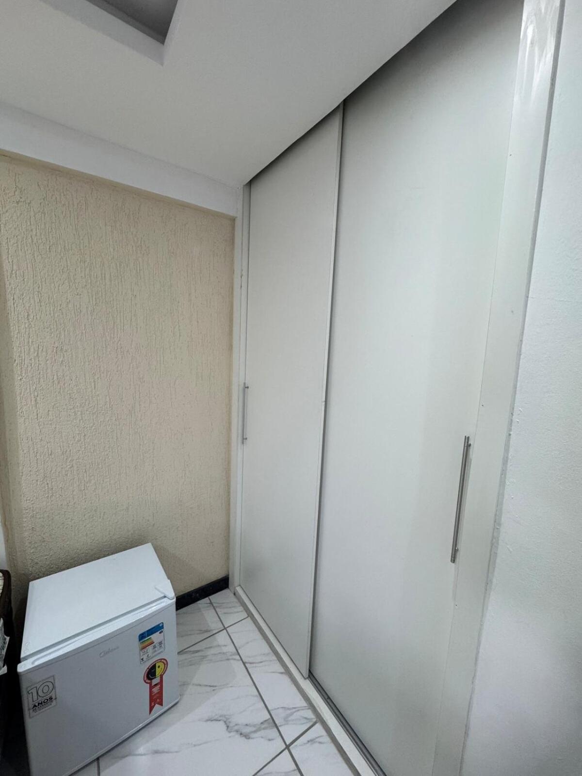 Loft em condomínio próximo à entrada da cidade