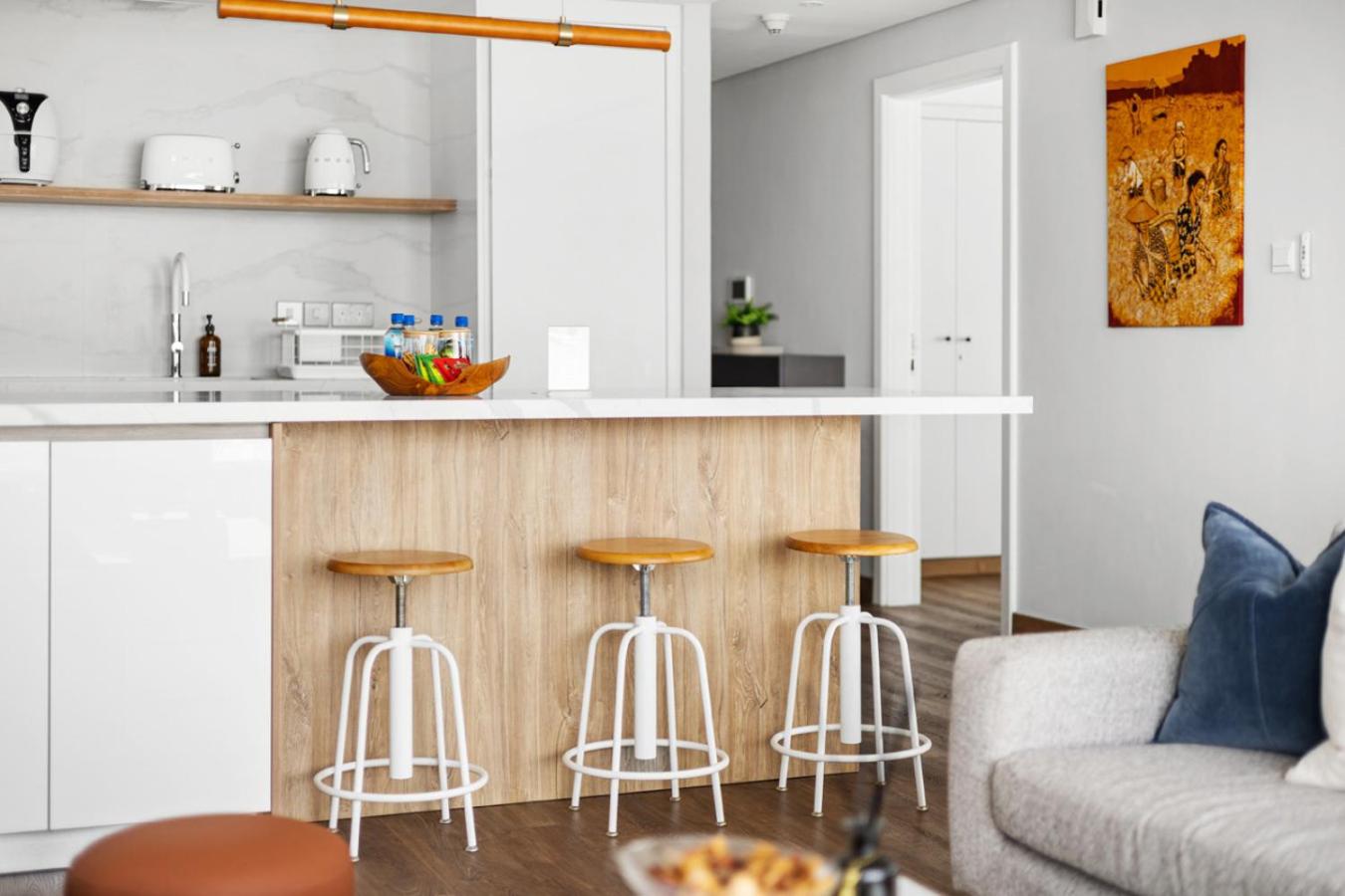 Luxury 1BR with Workspace Next To Dubai Mall