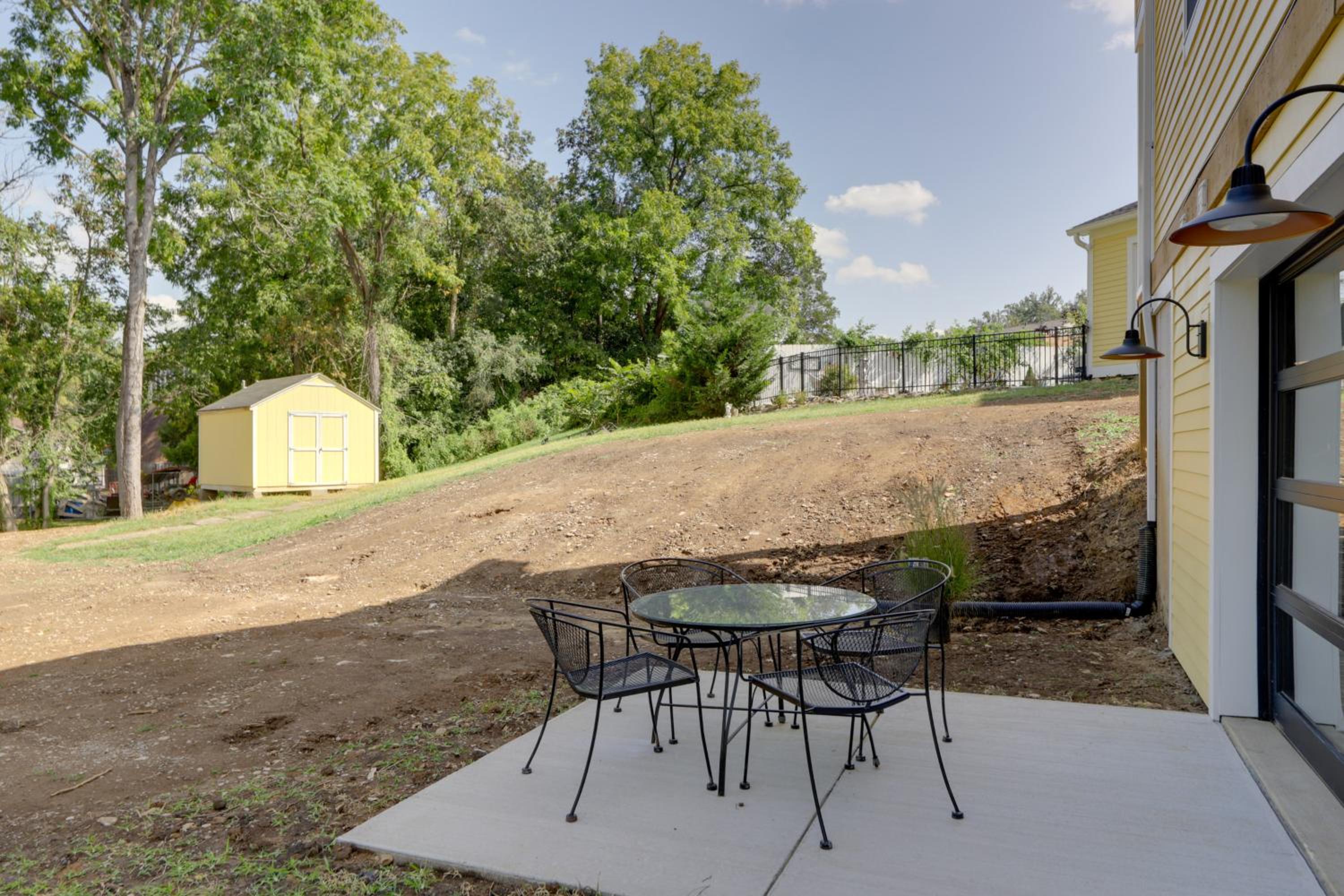 Unique Studio on Obanyon Creek in Dtwn Loveland!