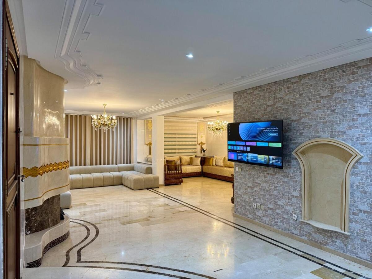 Chic & Spacious 4BR with Jacuzzi-Fez New City Stay