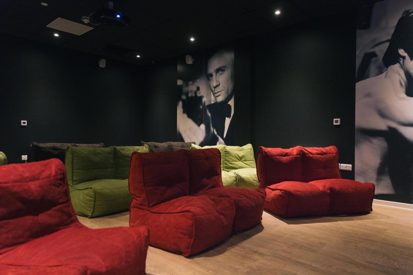 For Students Only - Picturehouse Apartments in Exeter