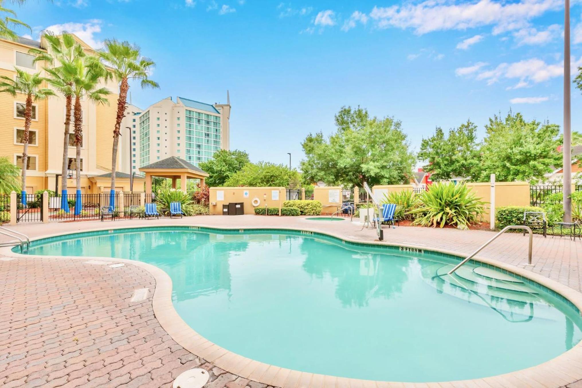 1BR Apartment Close to Disney w Pool and Hot Tub