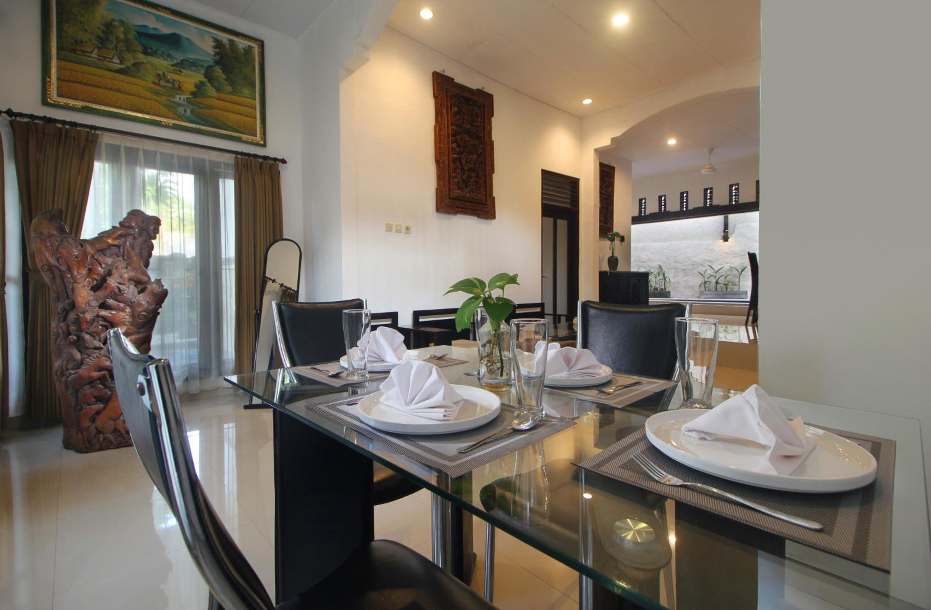 Dhanya Villa Lovina by Parigata