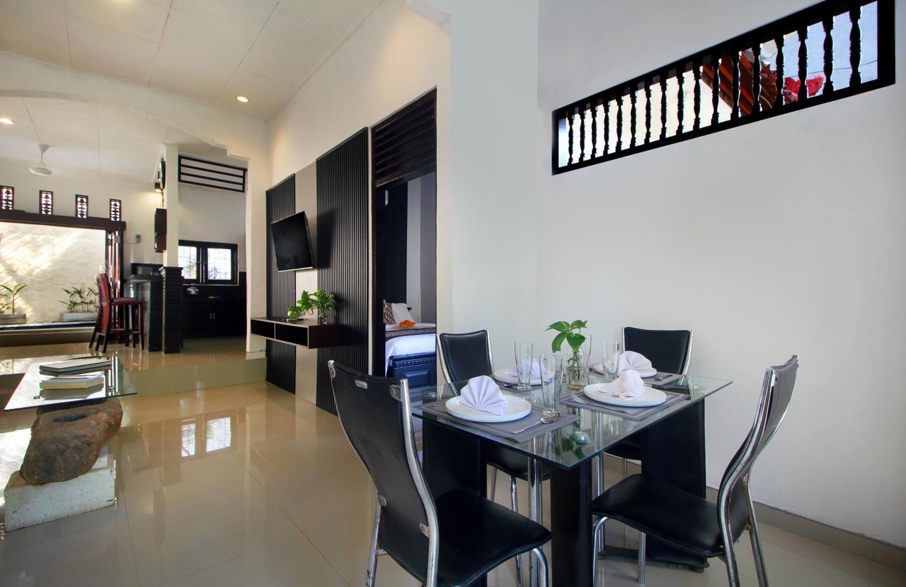Dhanya Villa Lovina by Parigata