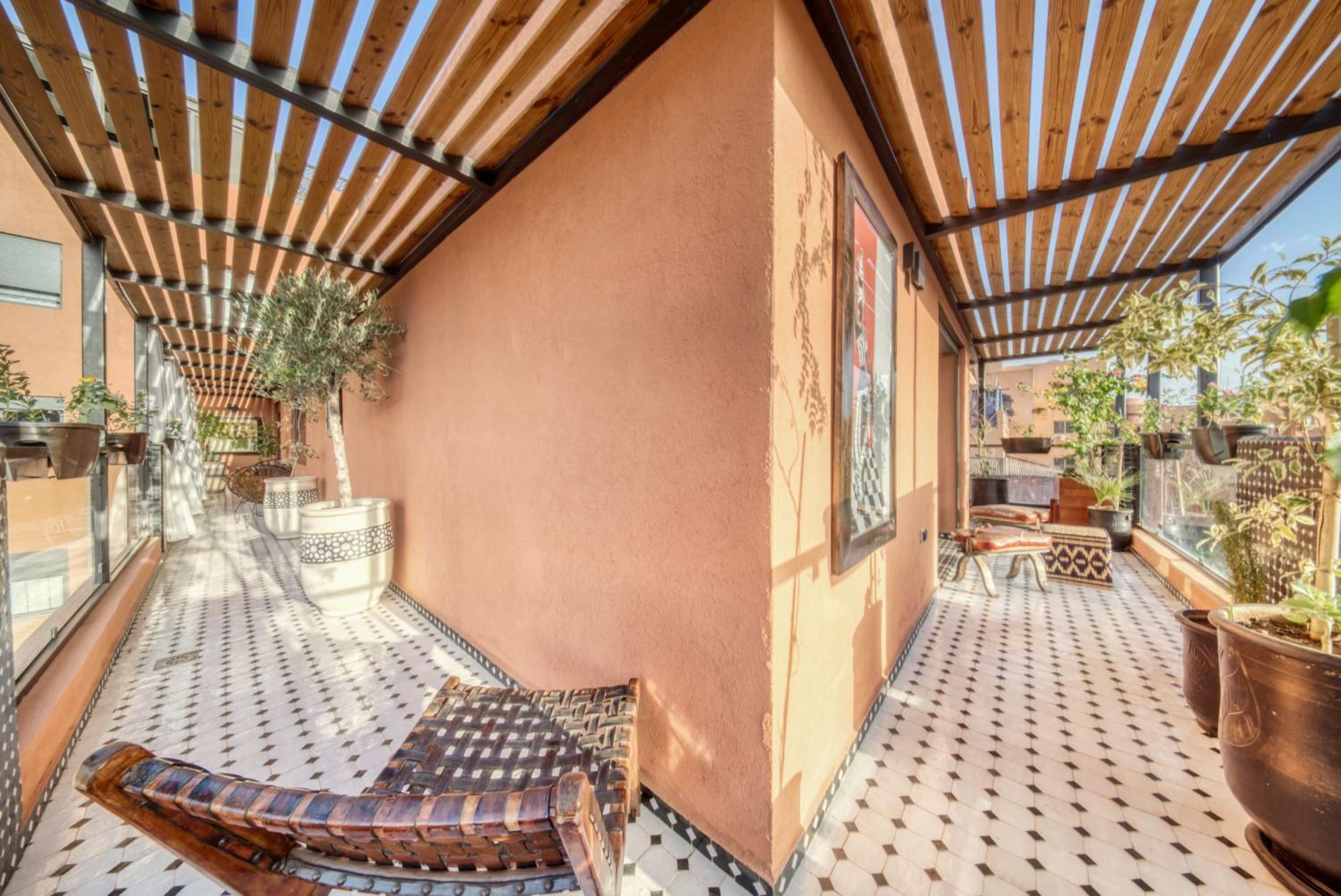 Design Art Gallery Apartment Marrakech swimming pool on the Roof