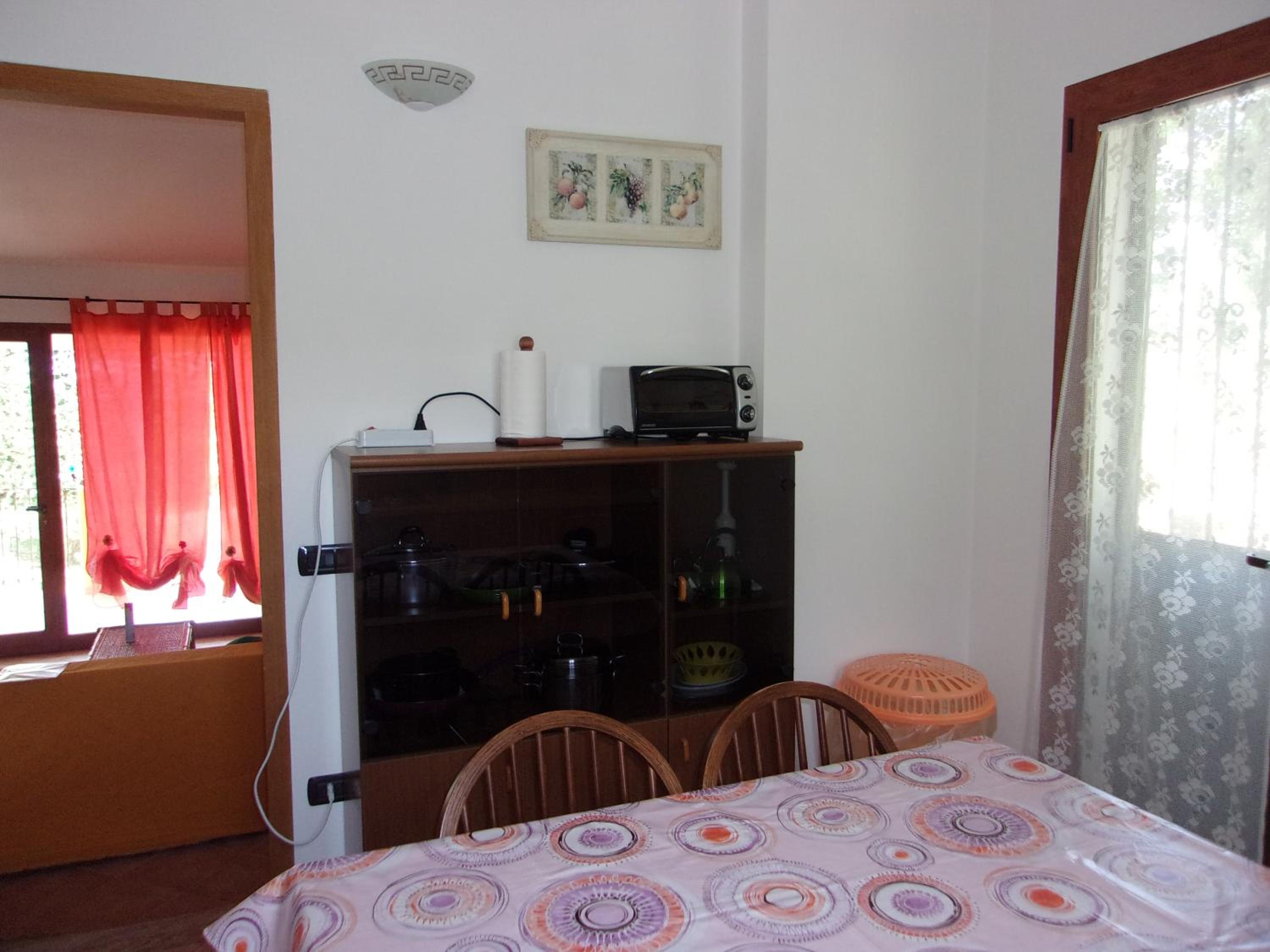 Artistika Golden Apartment