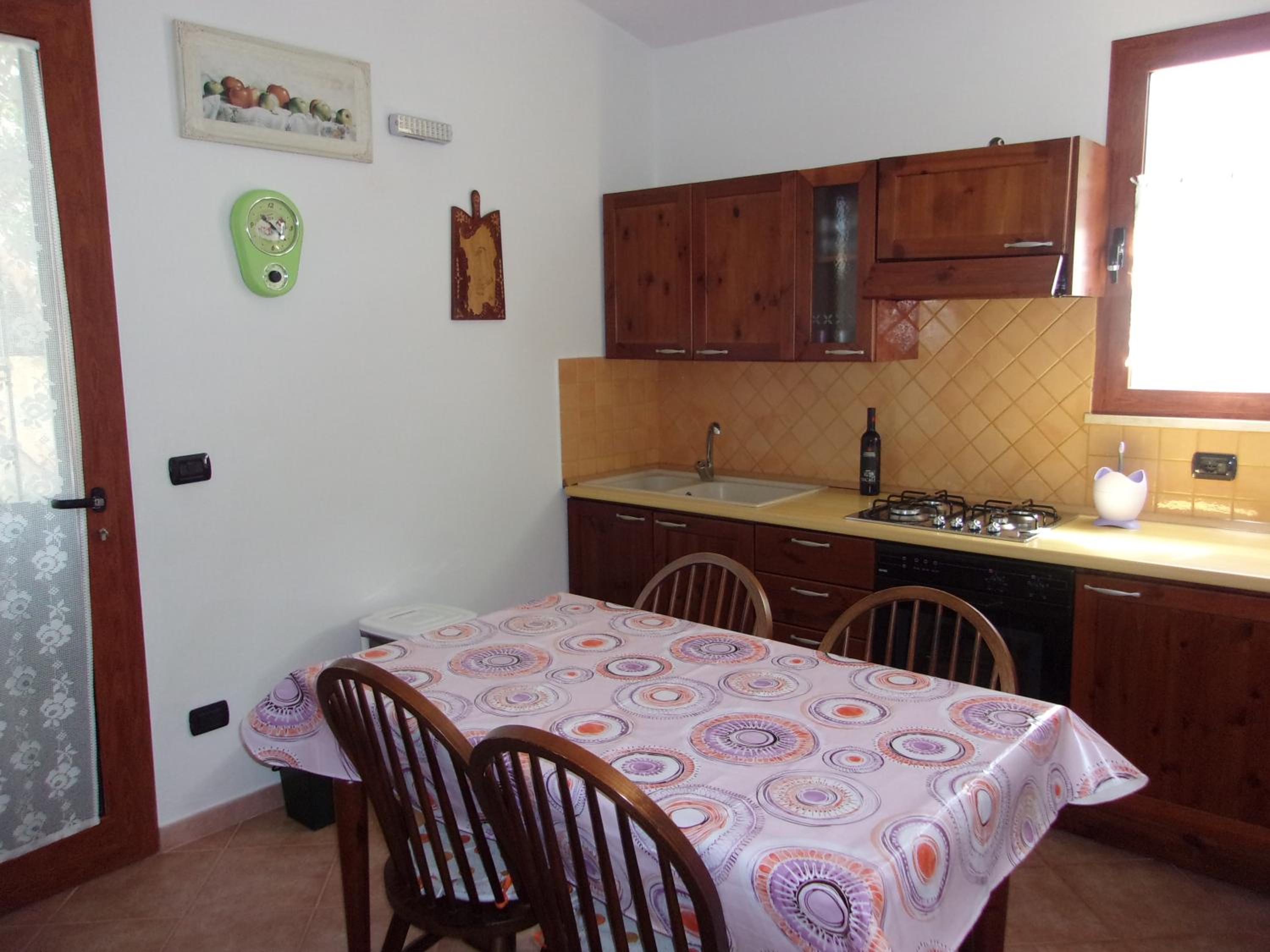 Artistika Golden Apartment