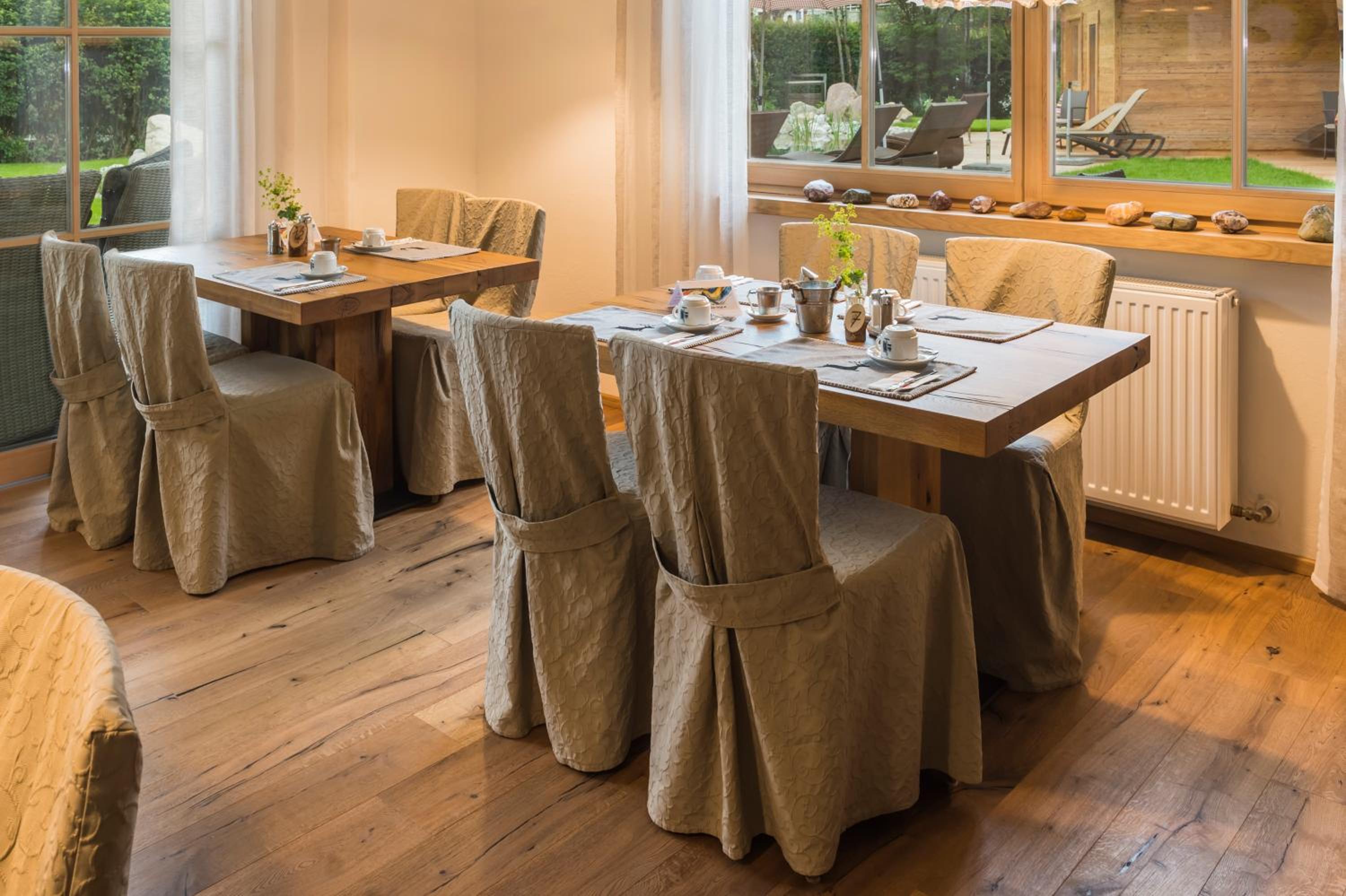 Flora - Das kleine Gartenhotel