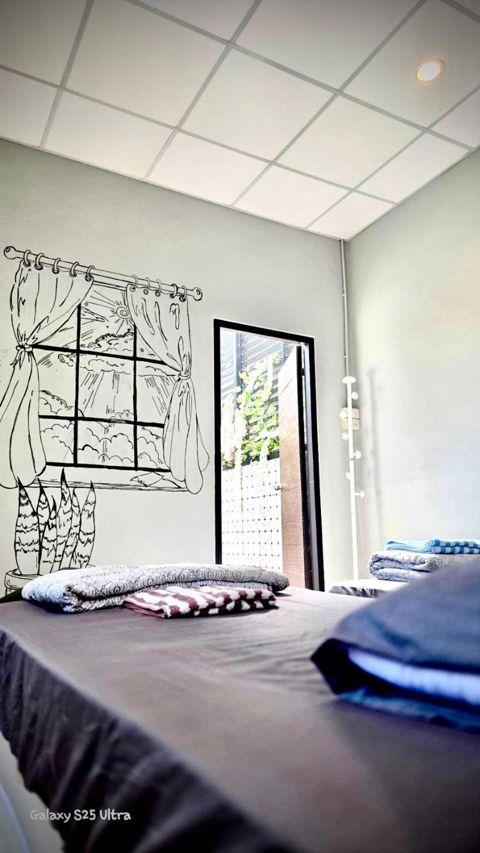 89 Bed & Studio Hostel