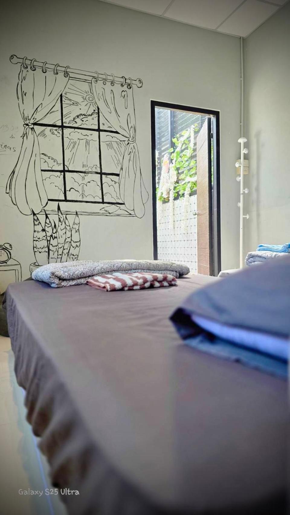 89 Bed & Studio Hostel