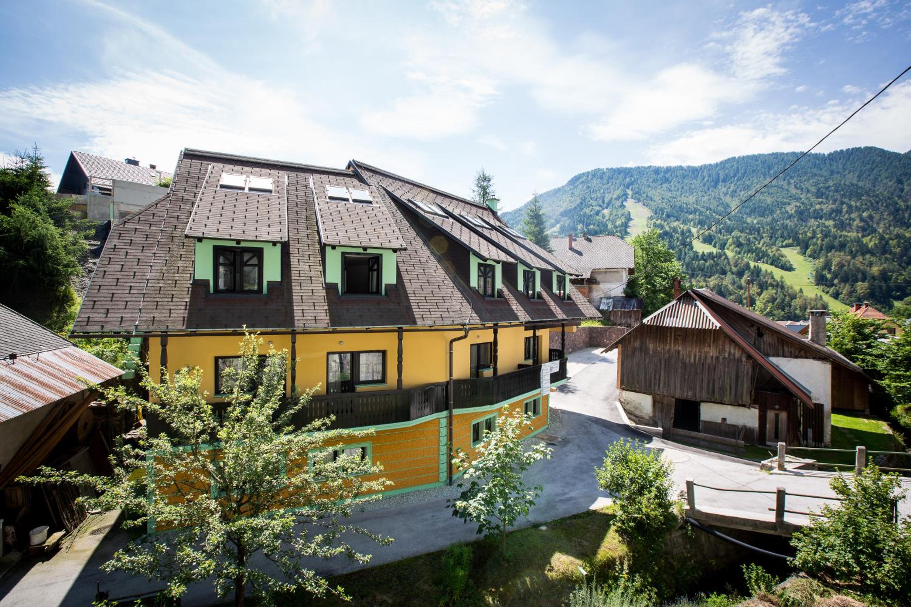 Hotel Podkoren Apartments - Image 1