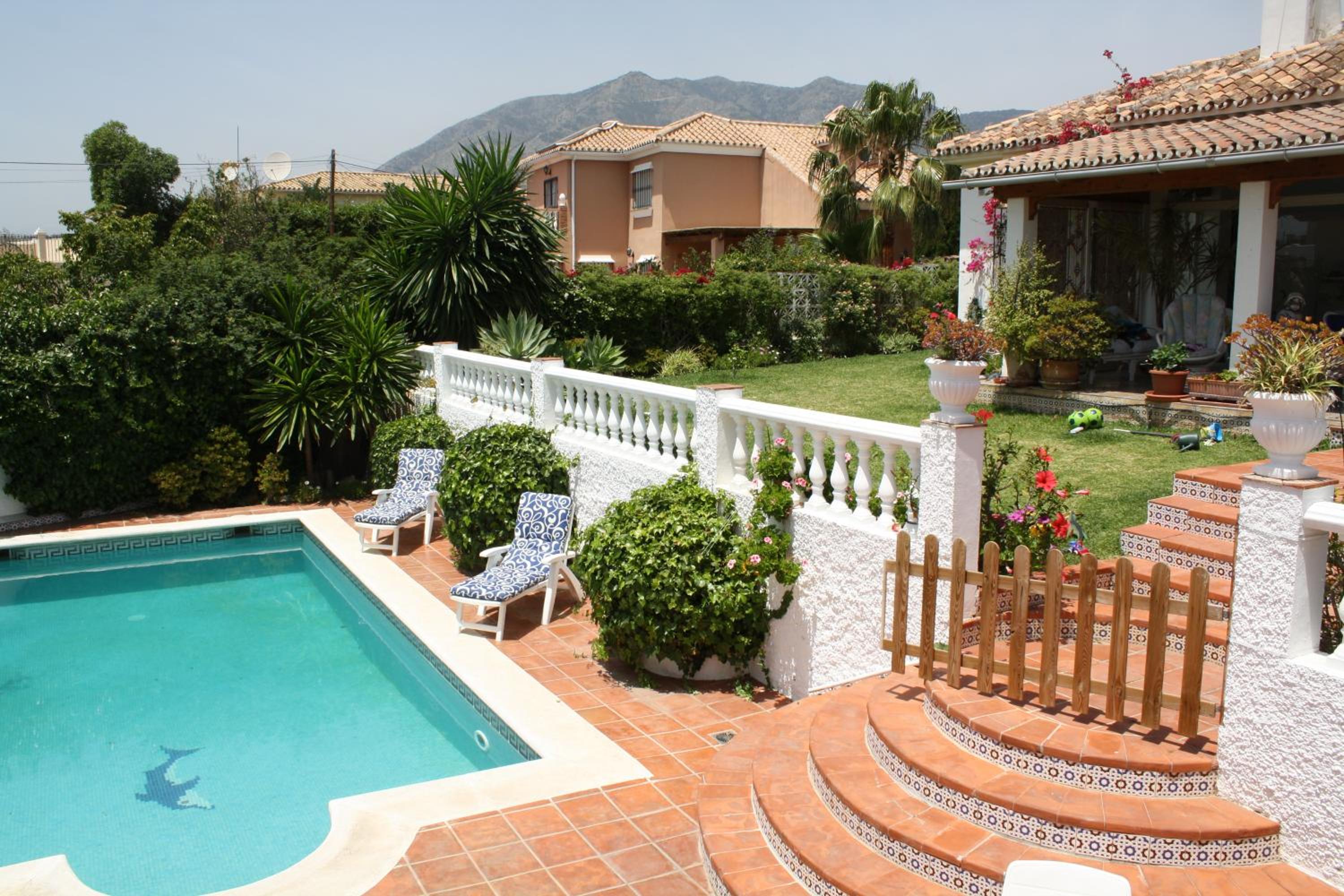 Hotel Villa Bonita Fuengirola - Image 1