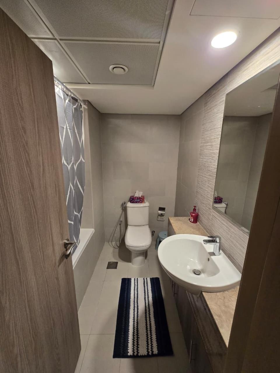 Luxury 2-Bedroom APT - Sea Views in Saadiyat Island