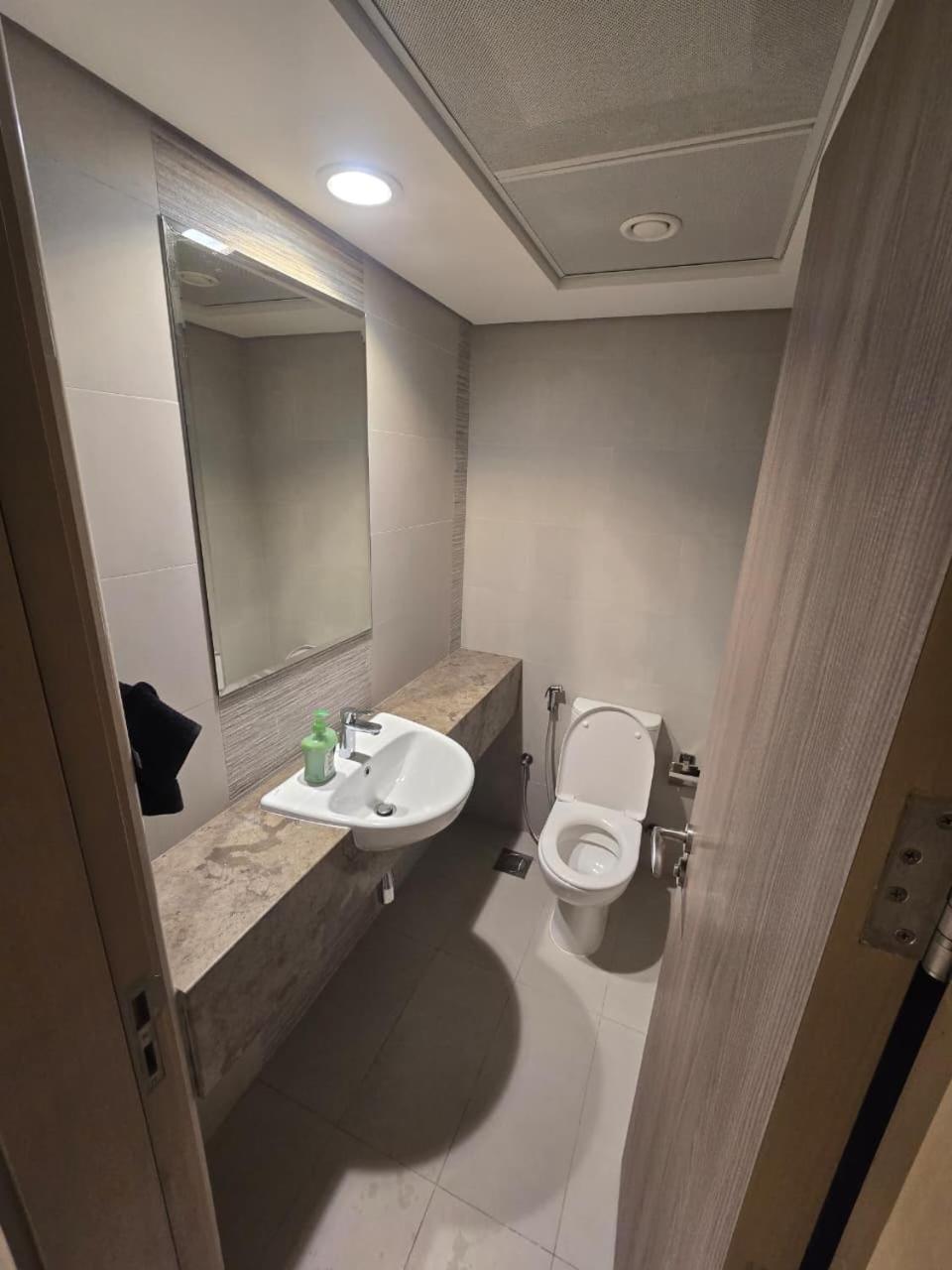 Luxury 2-Bedroom APT - Sea Views in Saadiyat Island