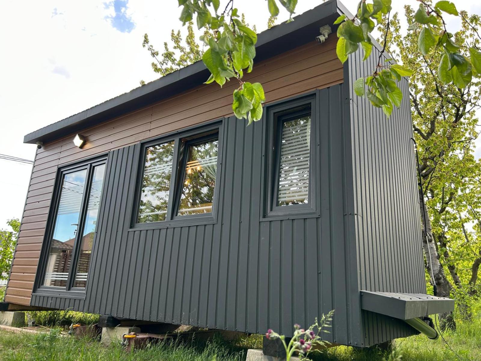 Pura Vida Downtown Tiny houses