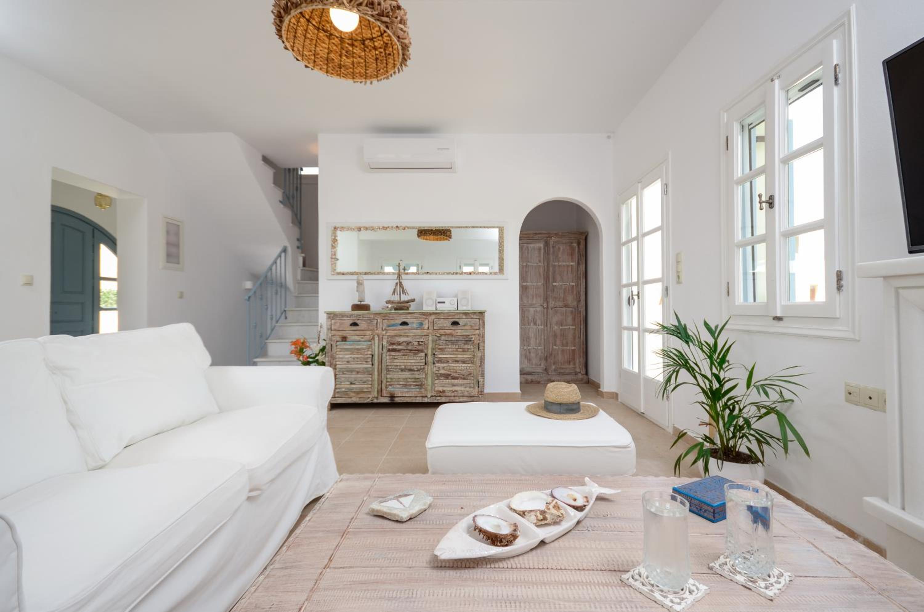 Seaside Naxos • Holiday Villas