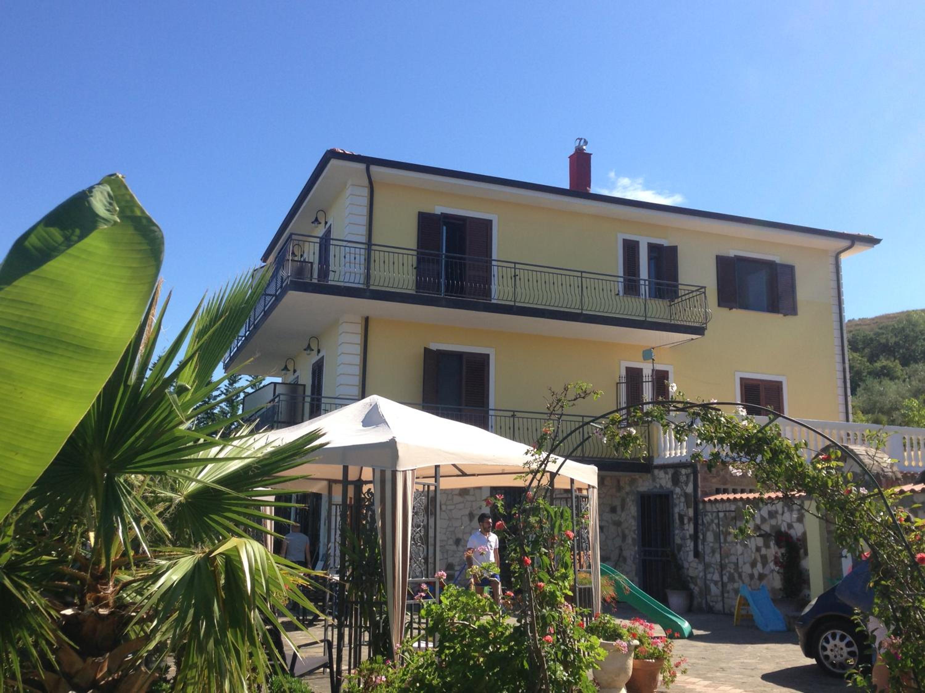 Villa Malandrino Guest House