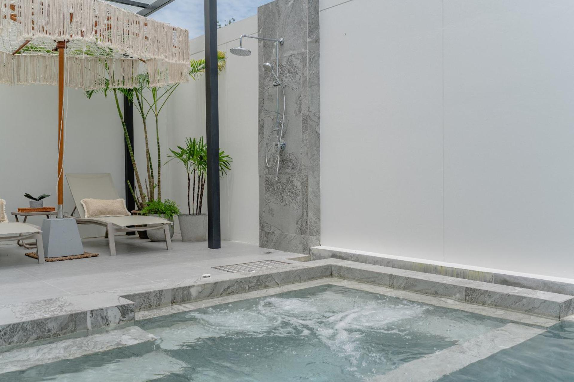 New 3BR Pool Villa w Jacuzzi Ao Nang Krabi