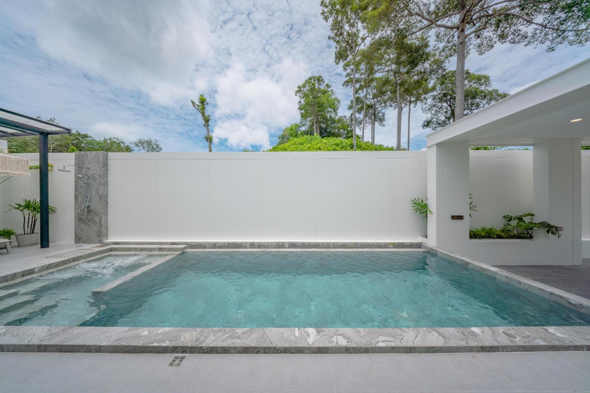 New 3BR Pool Villa w Jacuzzi Ao Nang Krabi