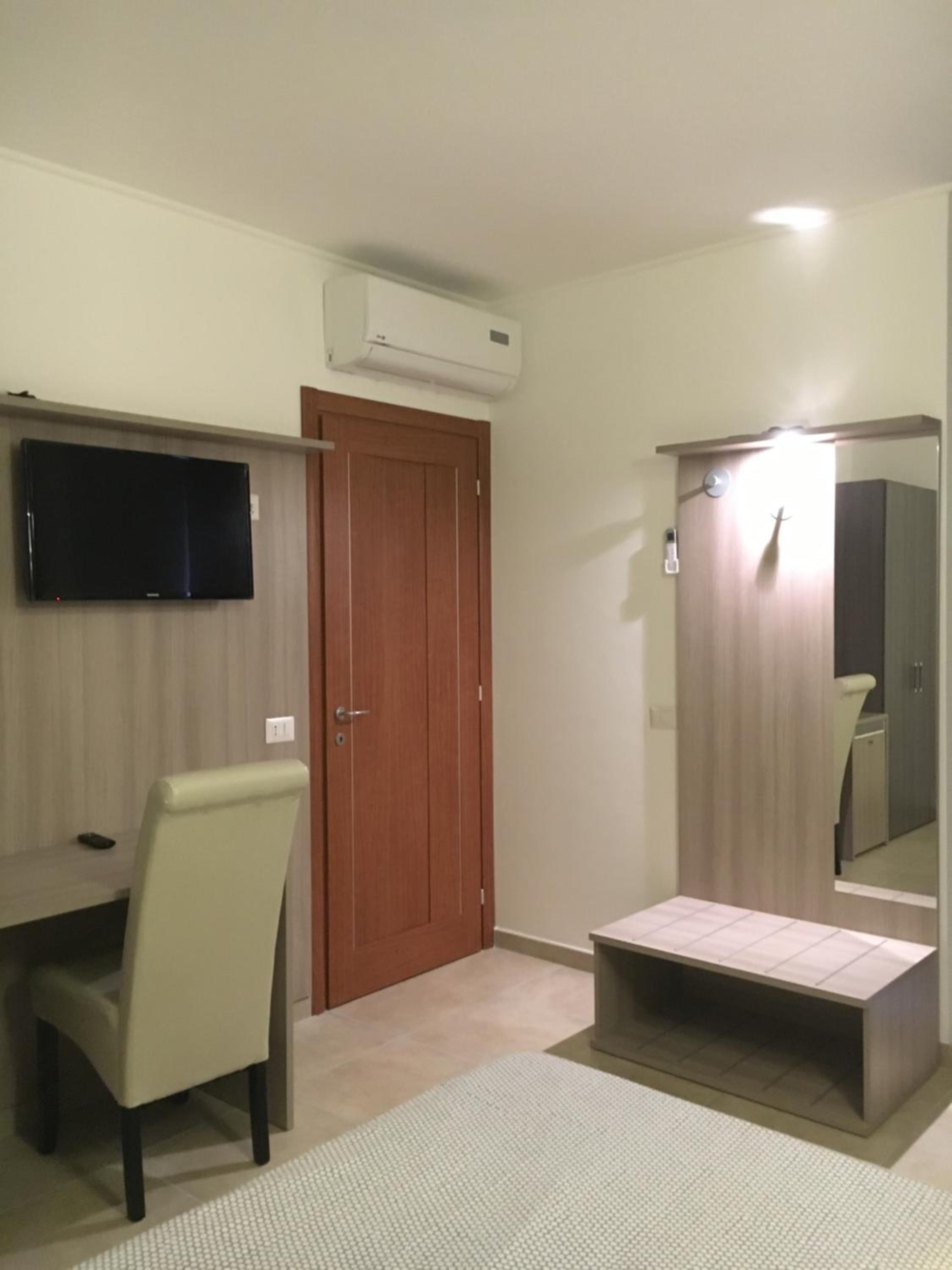 La Piazzetta Guest House