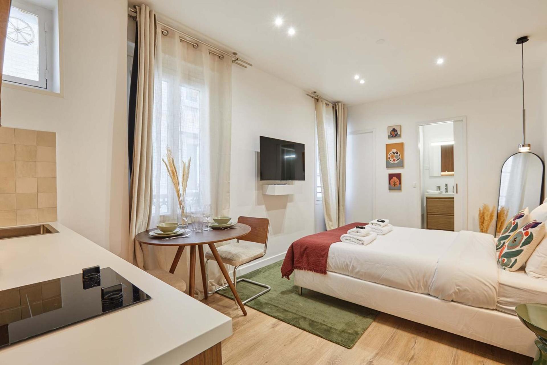 Luxury Suite in the Center of Paris