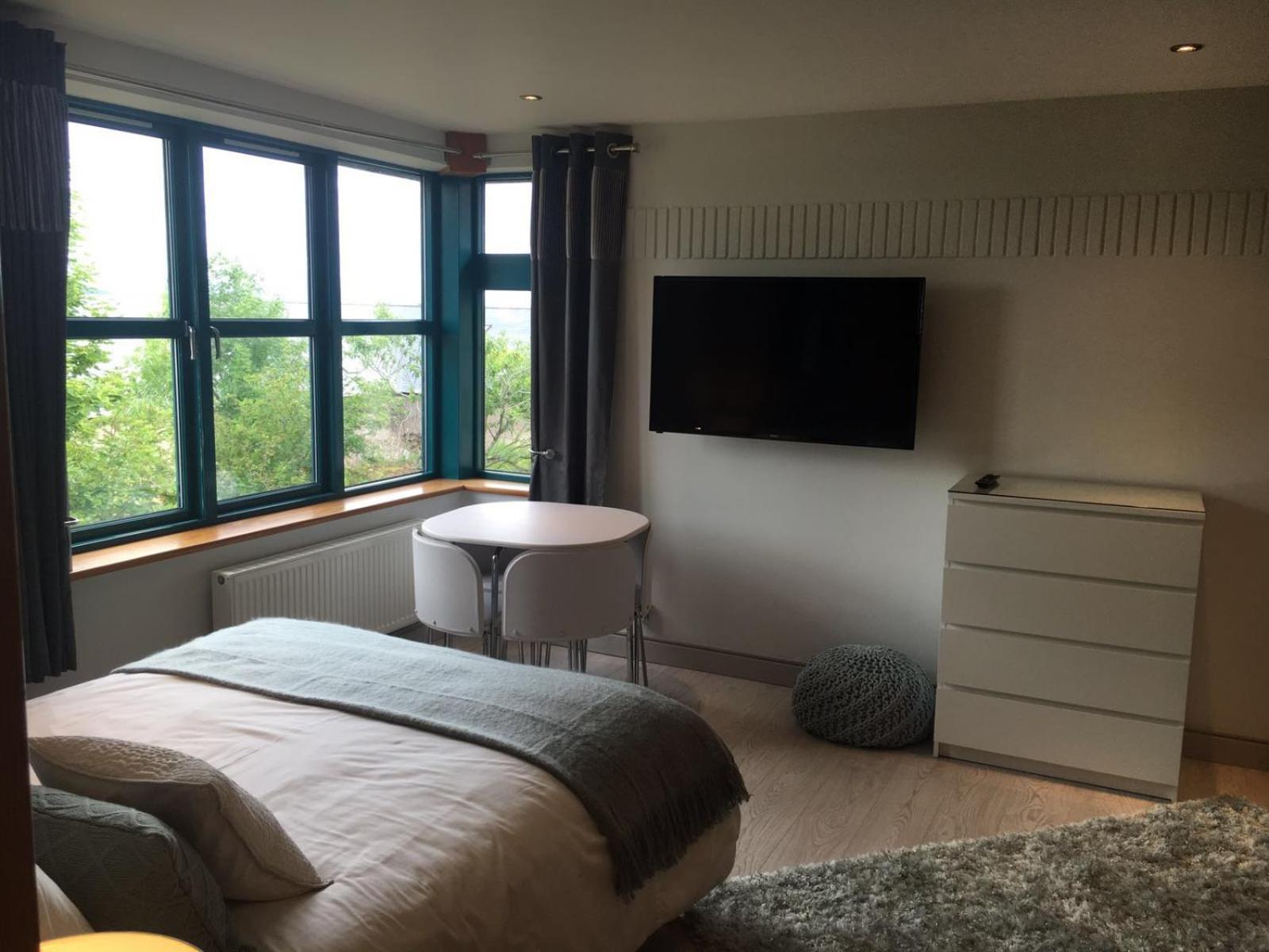 Penrith Vacations - Penrith Retreats - Property Image 15