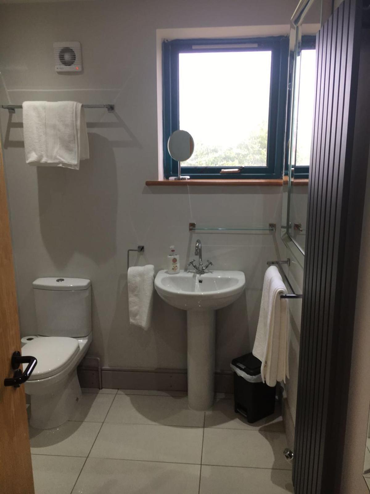 Penrith Vacations - Penrith Retreats - Property Image 9