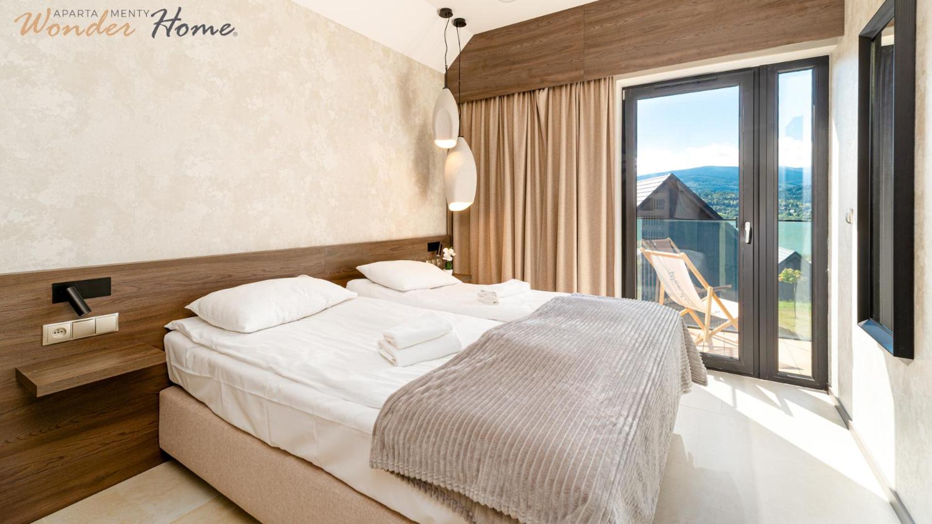 Wonder Hill - bajkowy widok na góry i zalew, strefa wellness na terenie kompleksu