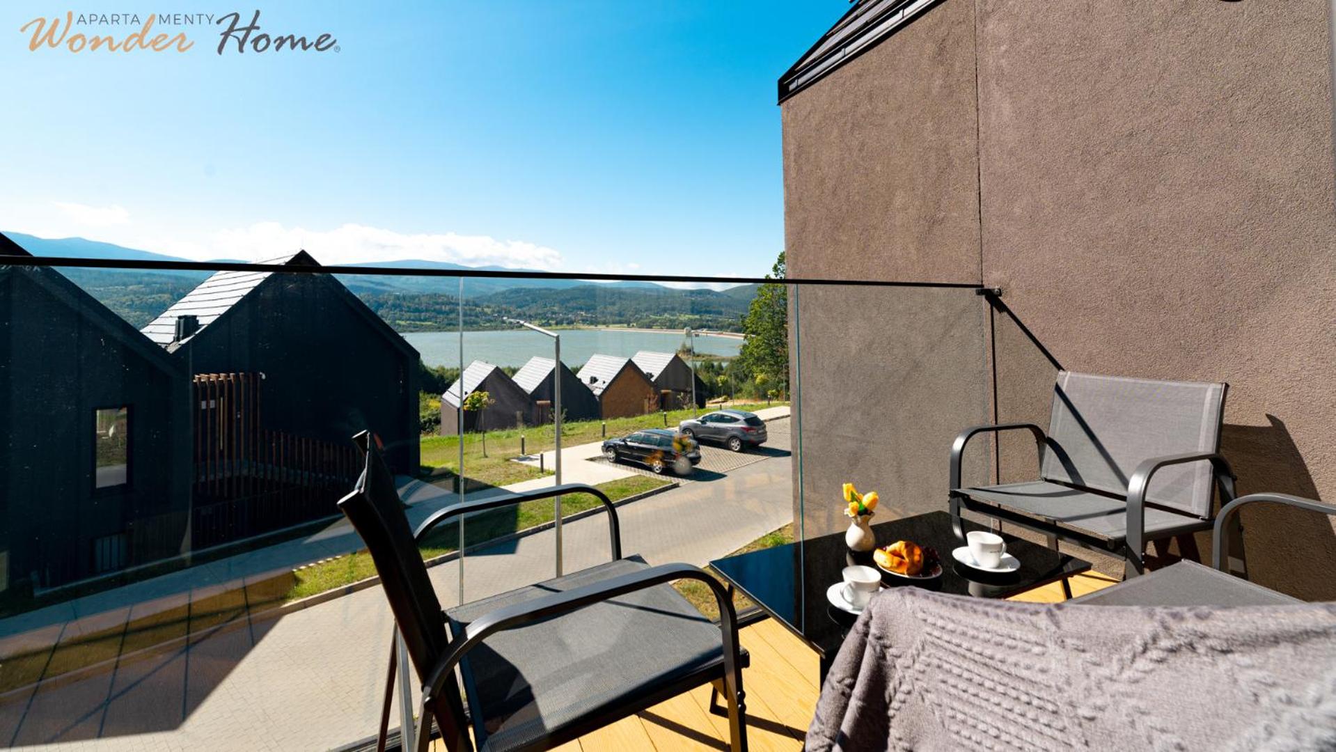 Wonder Hill - bajkowy widok na góry i zalew, strefa wellness na terenie kompleksu