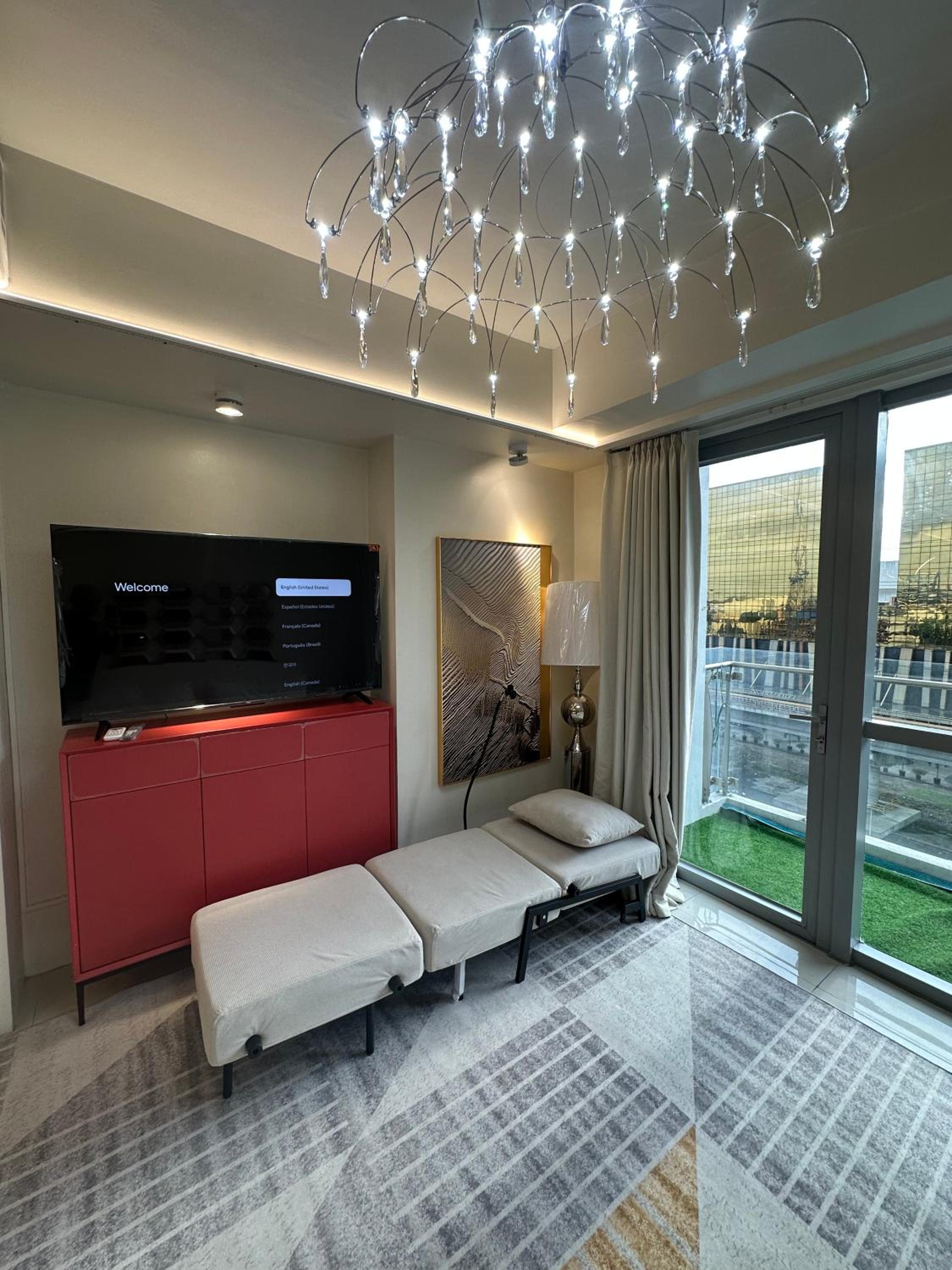 Spacious Unit & High-Floor Hotel near City of Dreams, Airport, Okada, and Solaire Casino