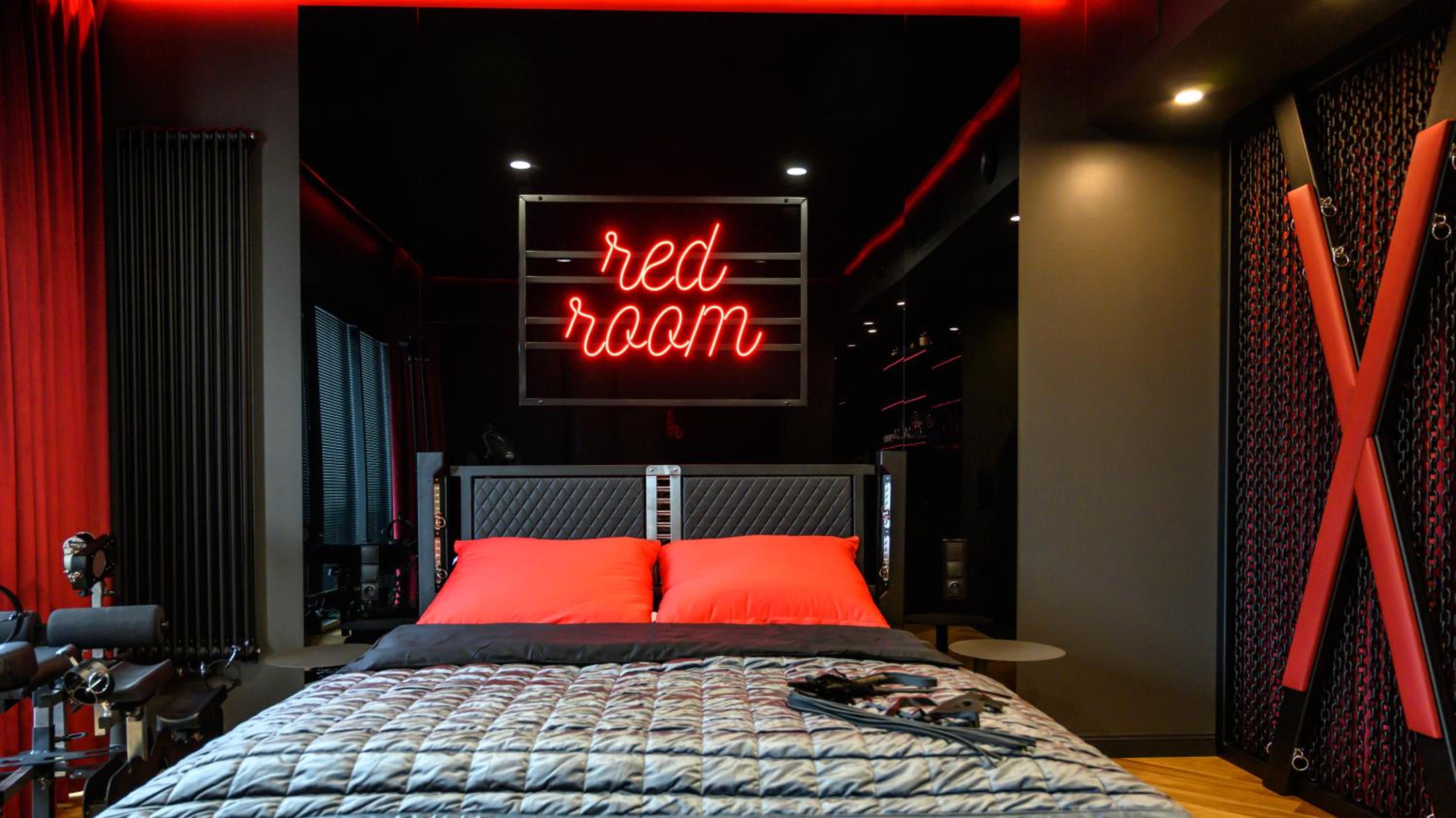 RedRoom