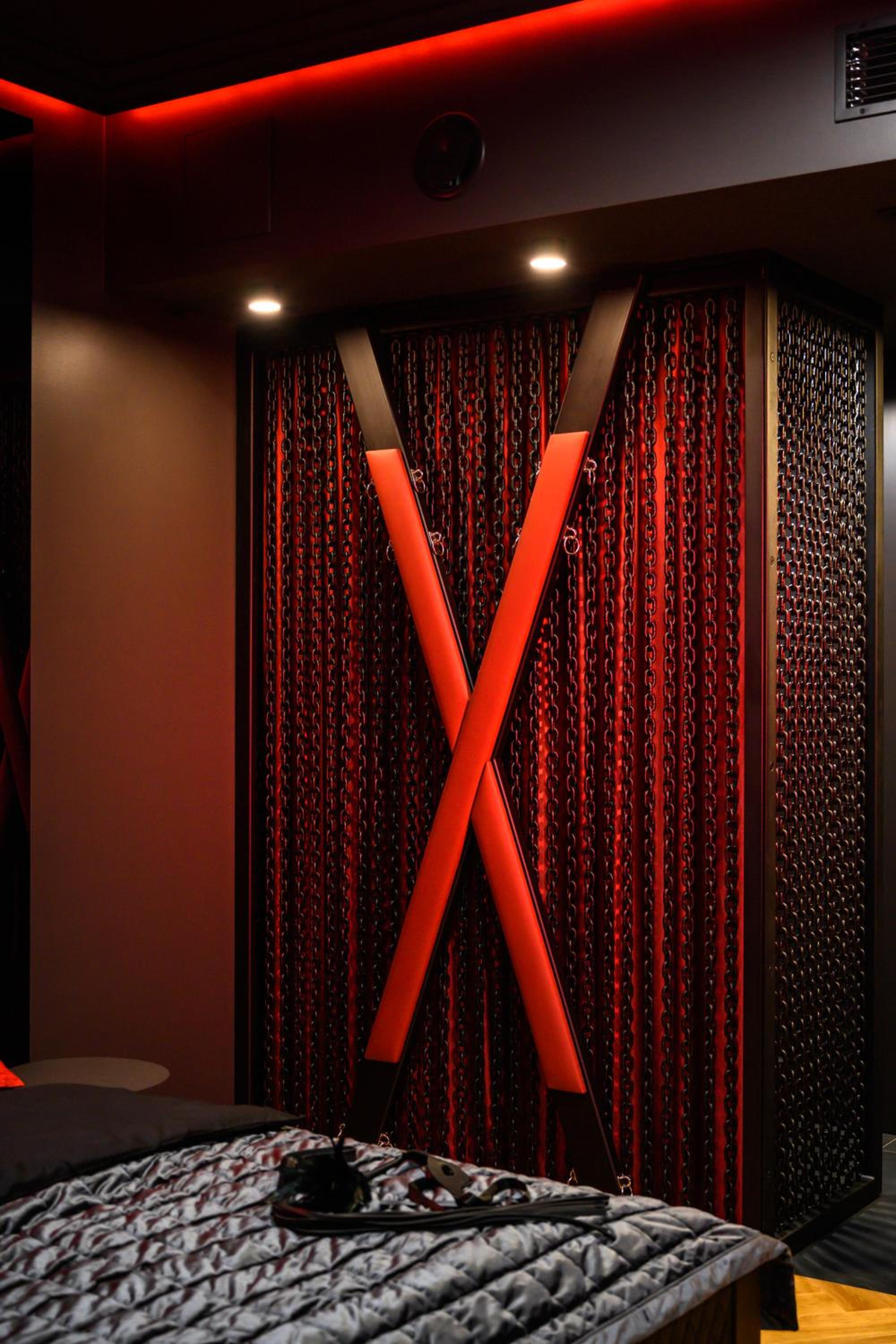 RedRoom