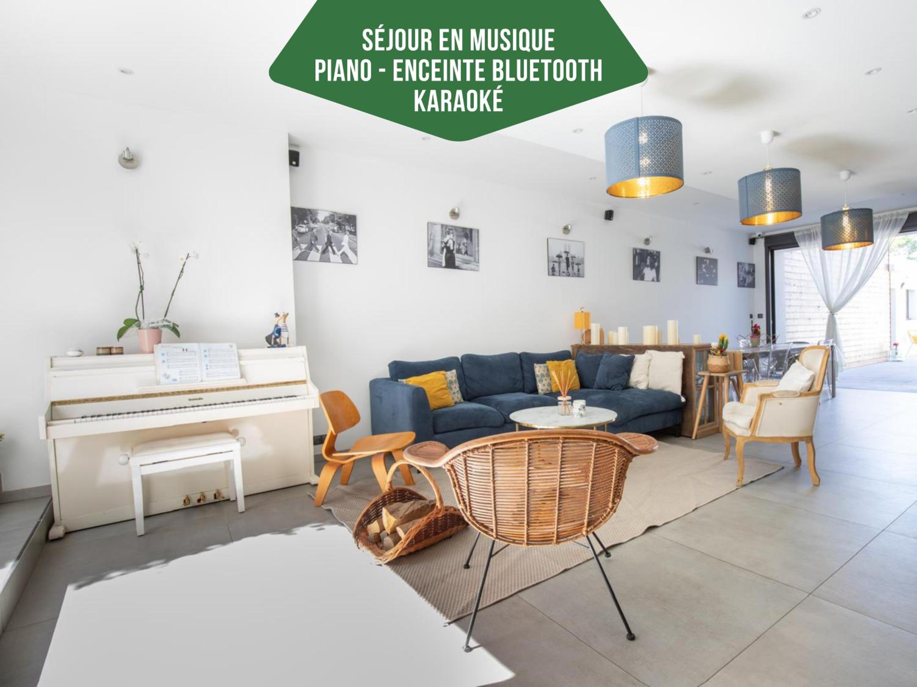 Escapade provençale - Maison familiale climatisée - Idéal Retrouvailles & Séjour oenologie - 10min Avignon & Château-neuf-du-Pape - Gare TER 5min à pied - 