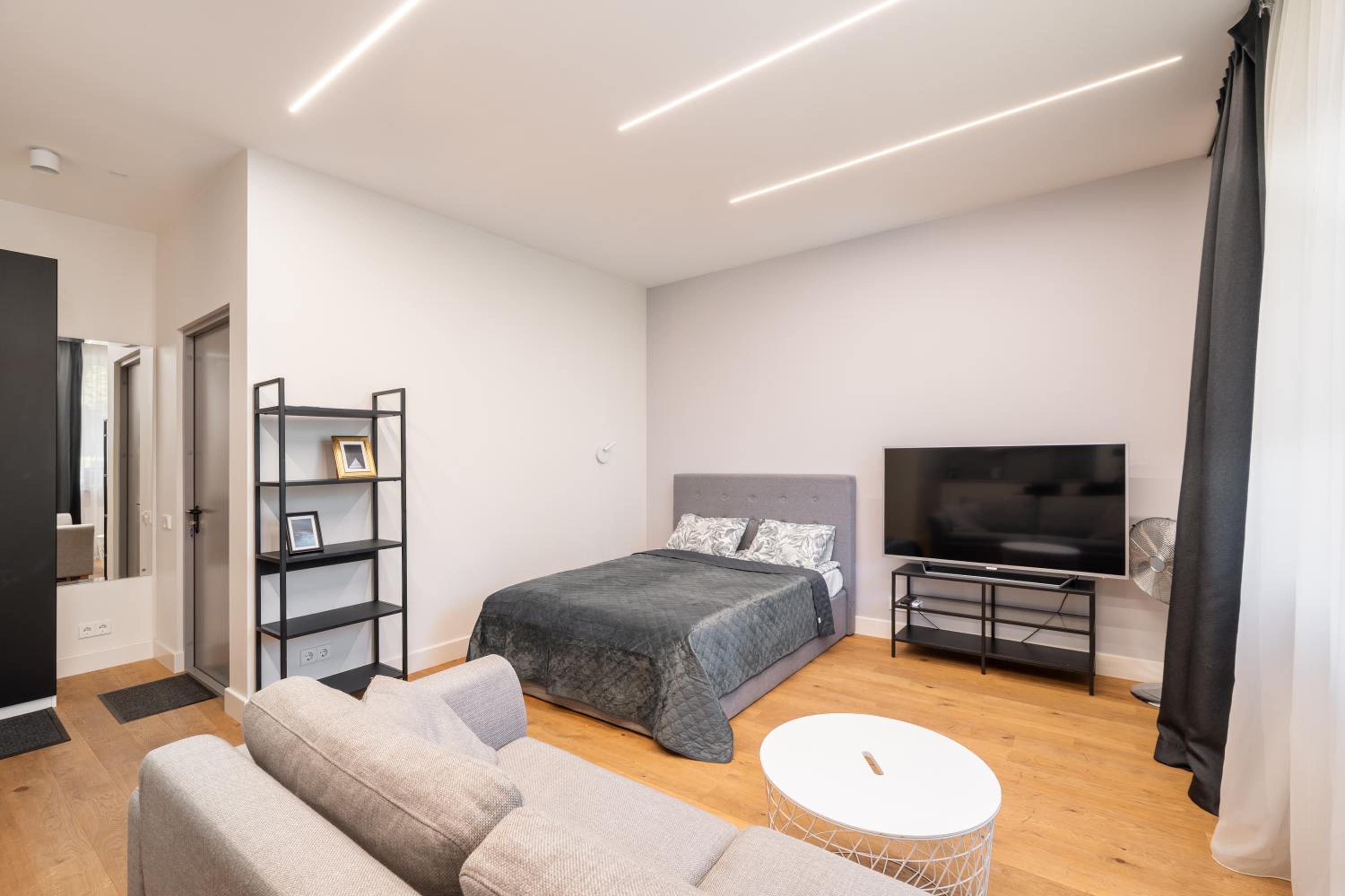 Cozy Dzintaru apartment - Steps from Forest and Sea