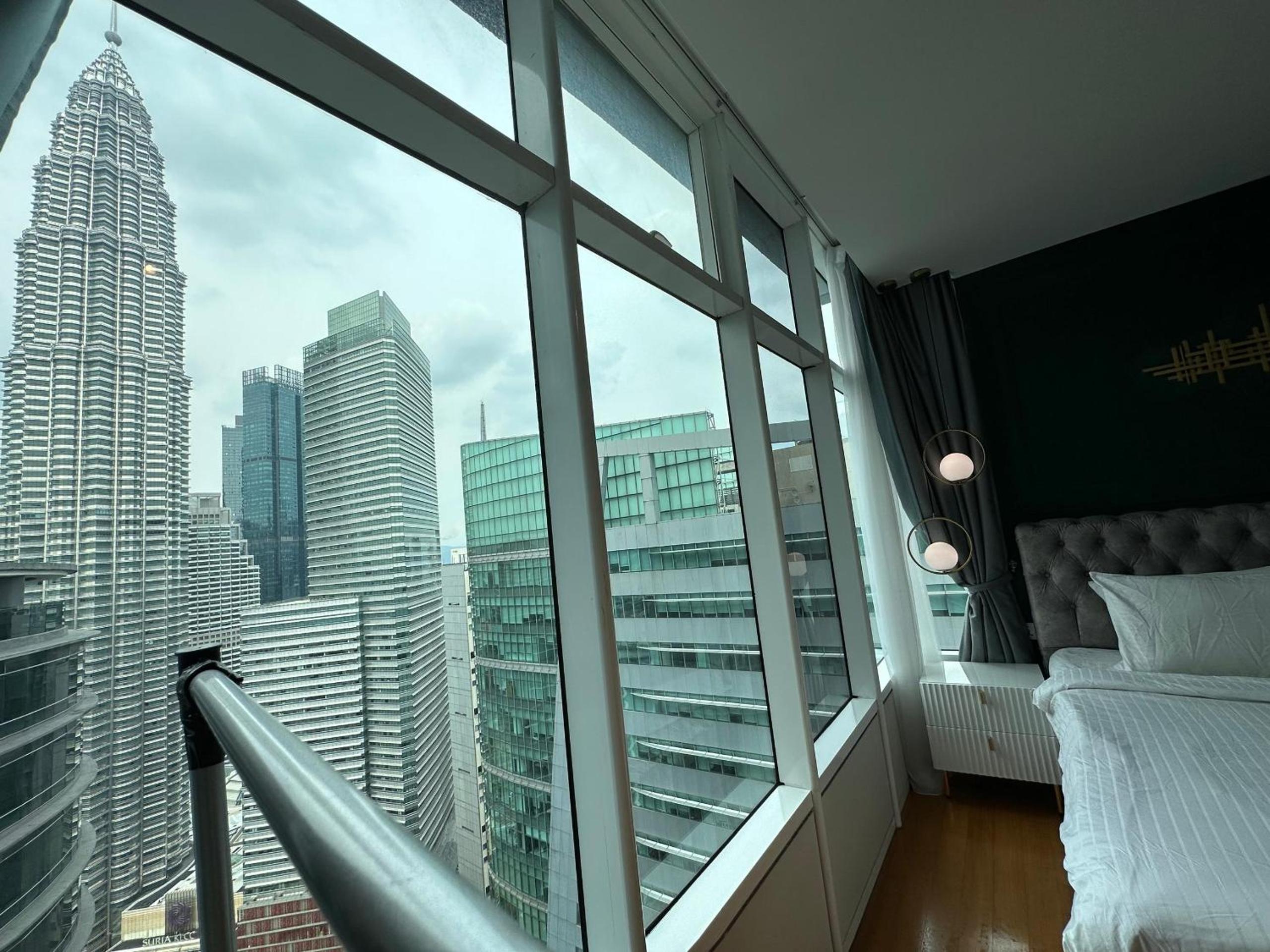 Sky Apartment KLCC Suites