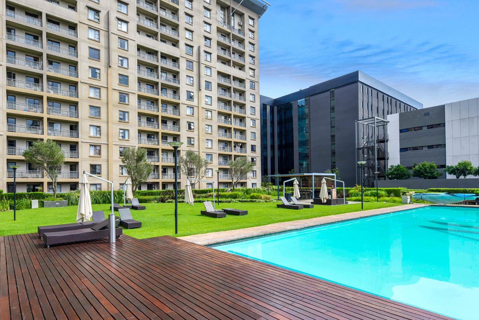 Westpoint Sandton Prime with hotel pool
