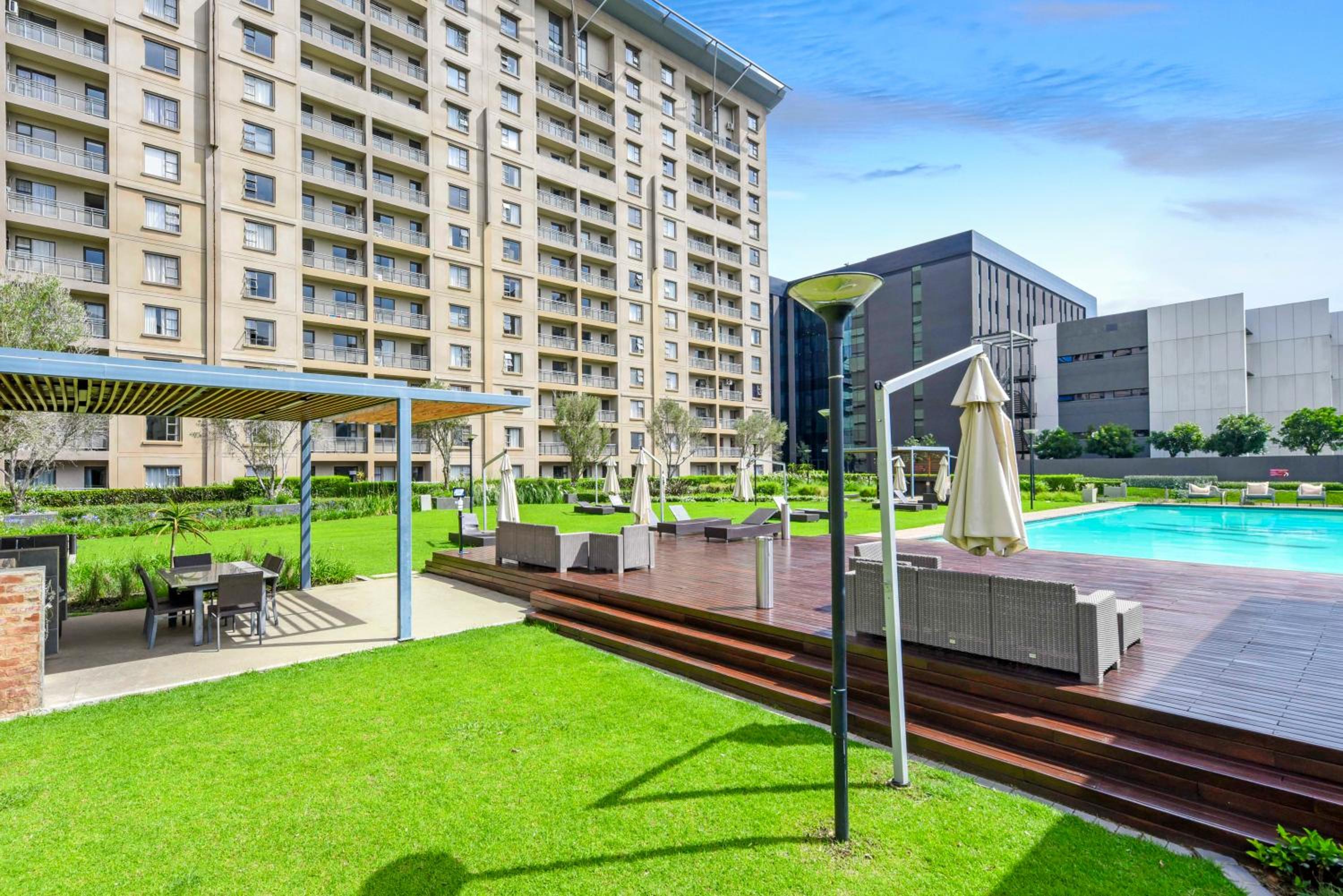 Westpoint Sandton Prime with hotel pool