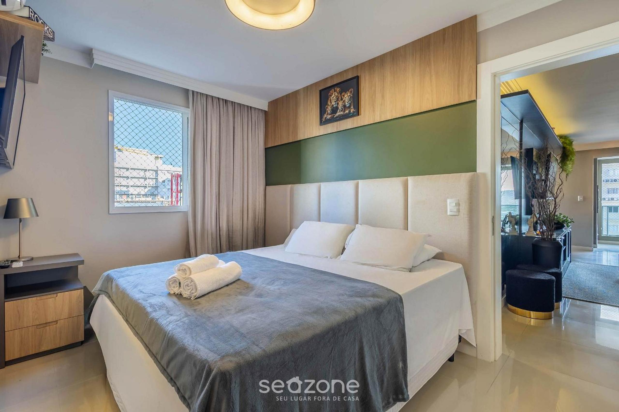 Modern and fully equipped apartments just minutes from the sea at Meia Praia - GRI