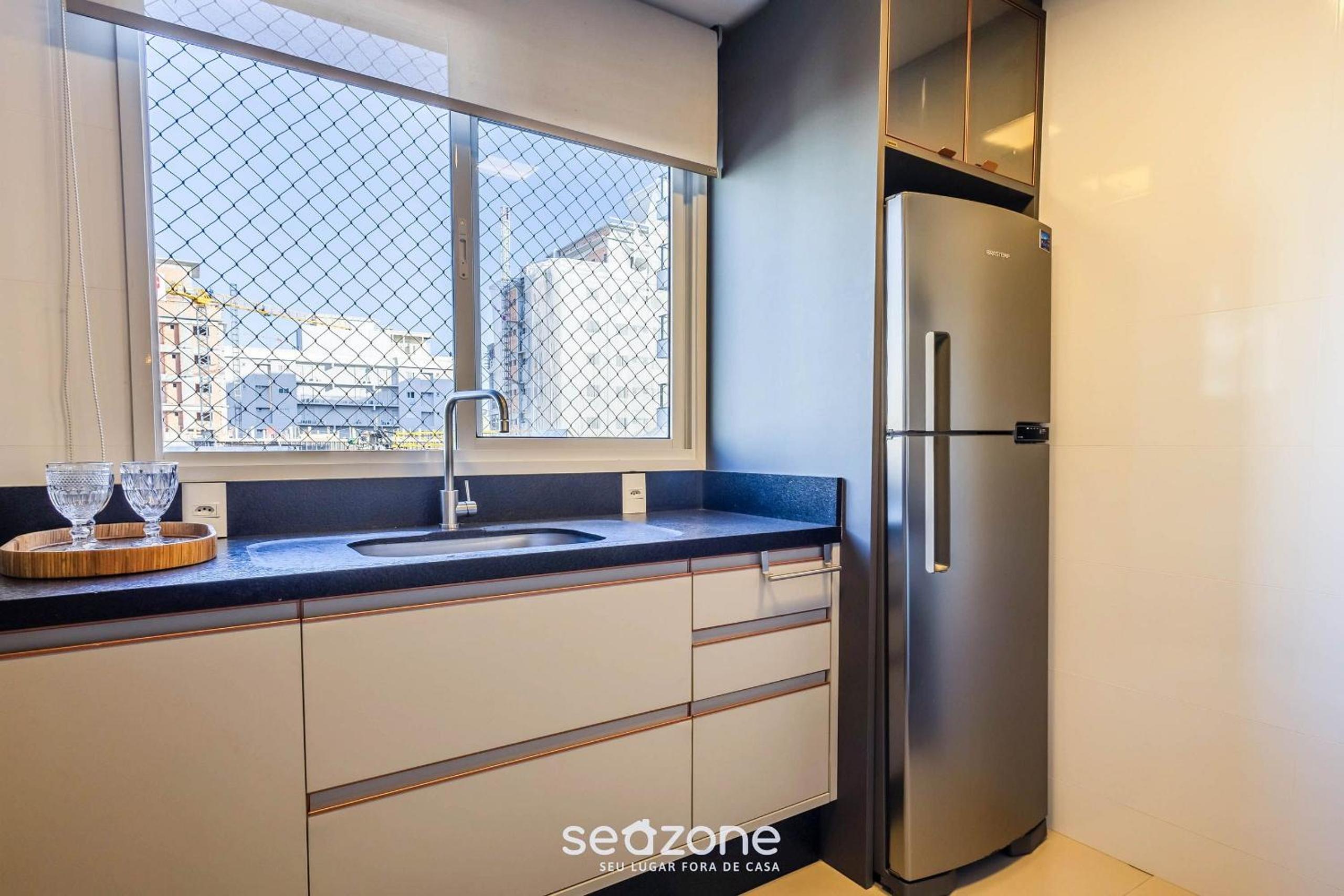 Modern and fully equipped apartments just minutes from the sea at Meia Praia - GRI
