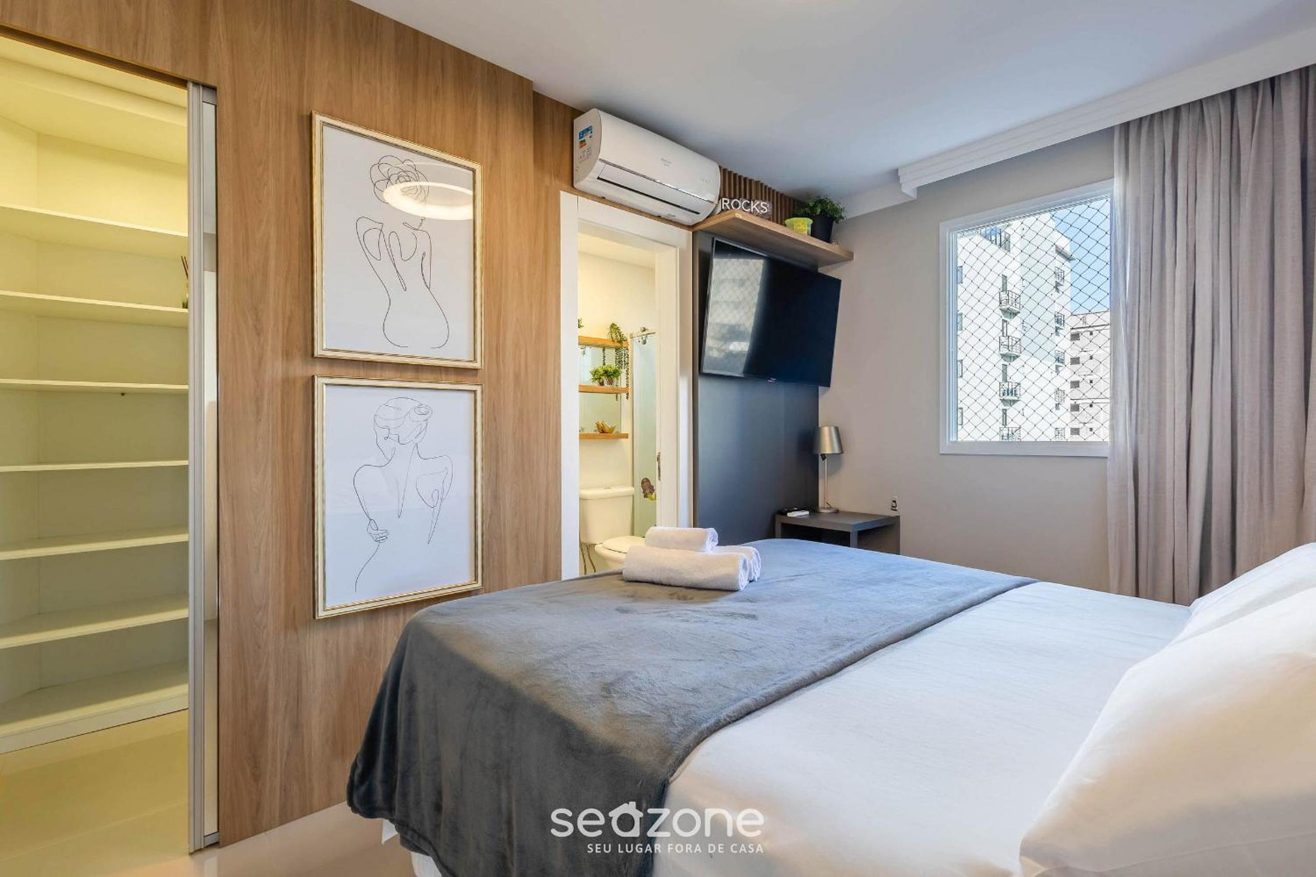 Modern and fully equipped apartments just minutes from the sea at Meia Praia - GRI