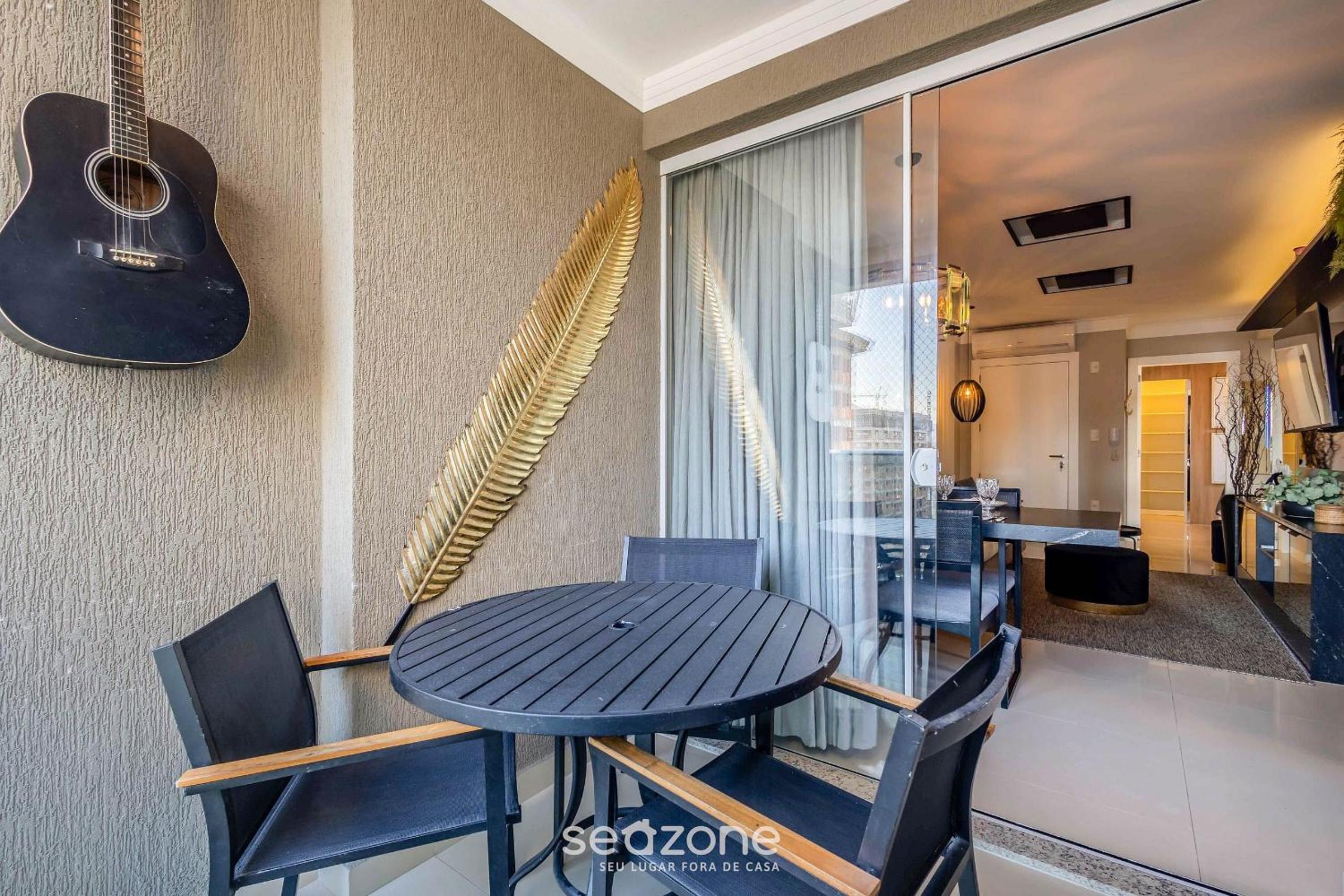 Modern and fully equipped apartments just minutes from the sea at Meia Praia - GRI