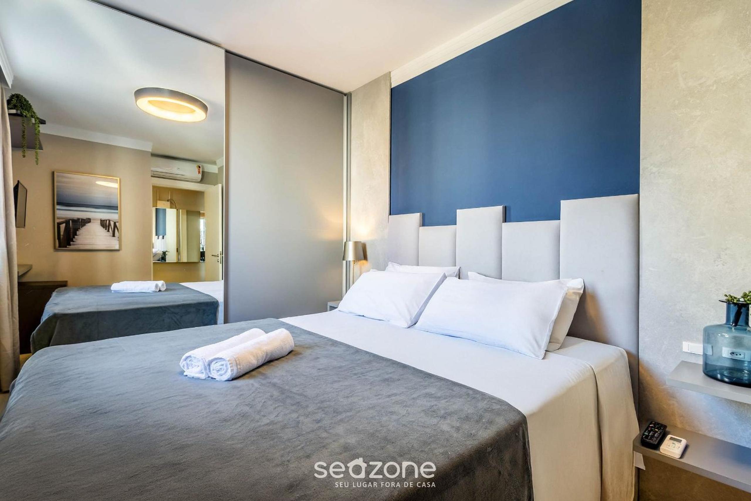 Modern and fully equipped apartments just minutes from the sea at Meia Praia - GRI
