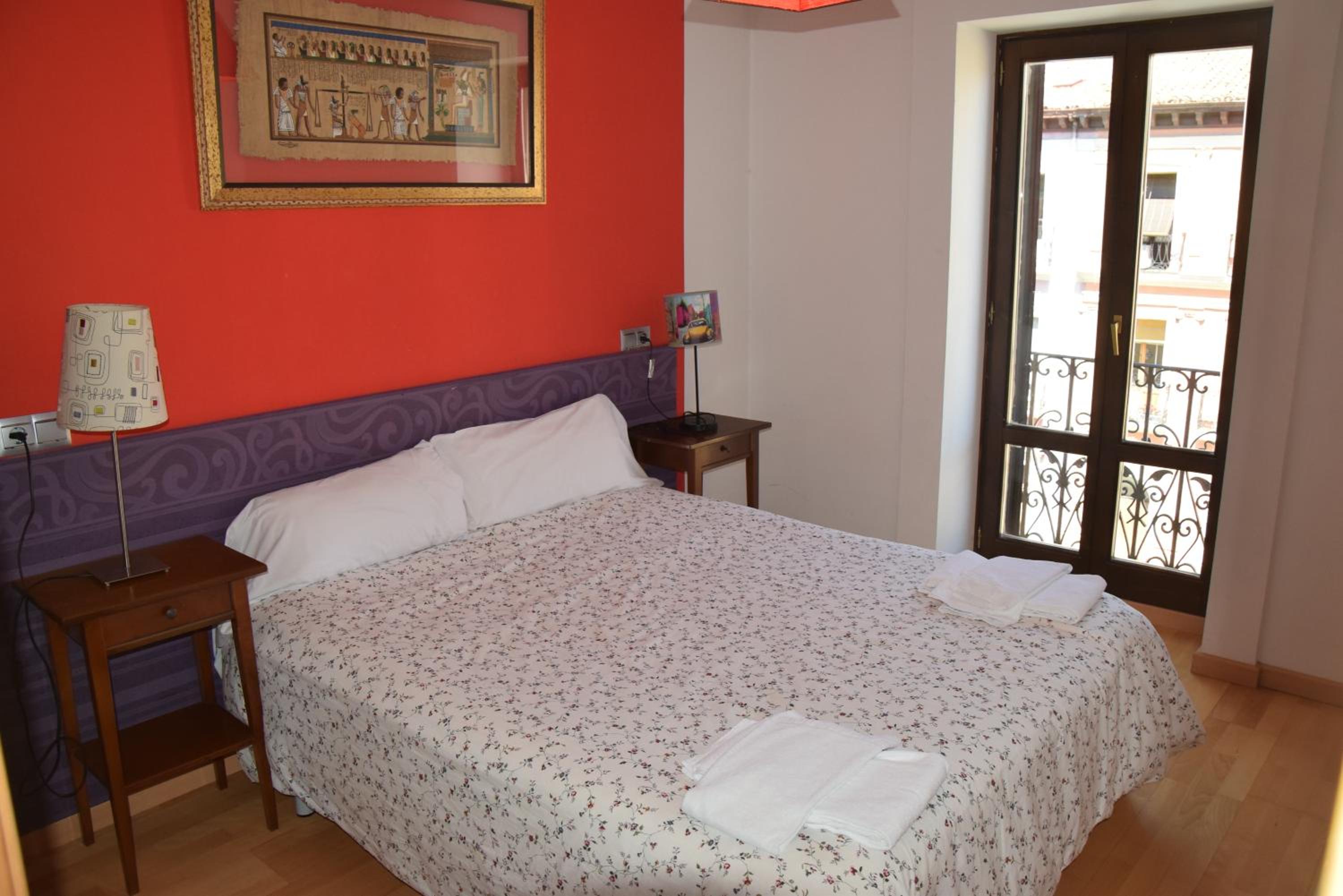 Apartamentos Zaragoza Coso view 5