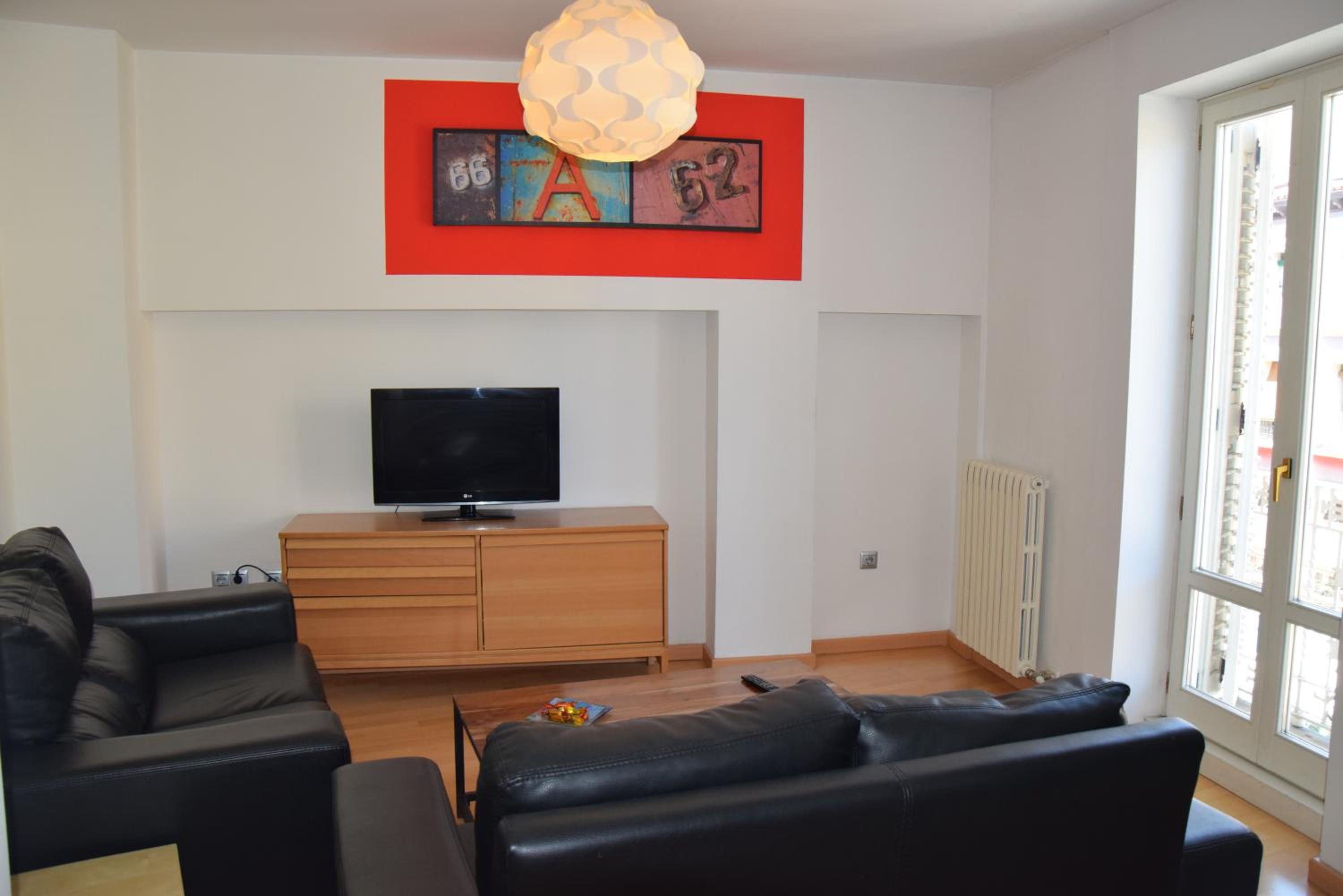 Apartamentos Zaragoza Coso view 2
