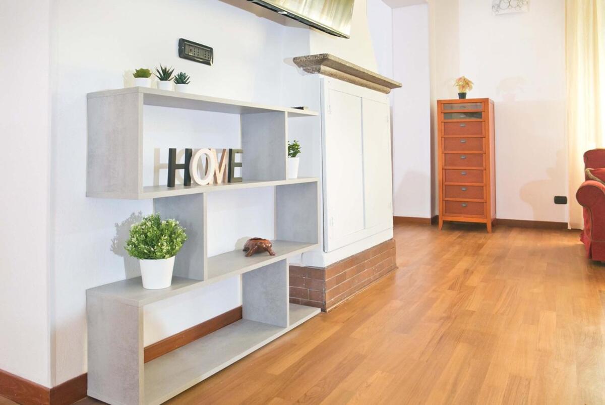 LA'DELI - Como - grande appartamento con parcheggio, nefltix, giardino, terrazzo