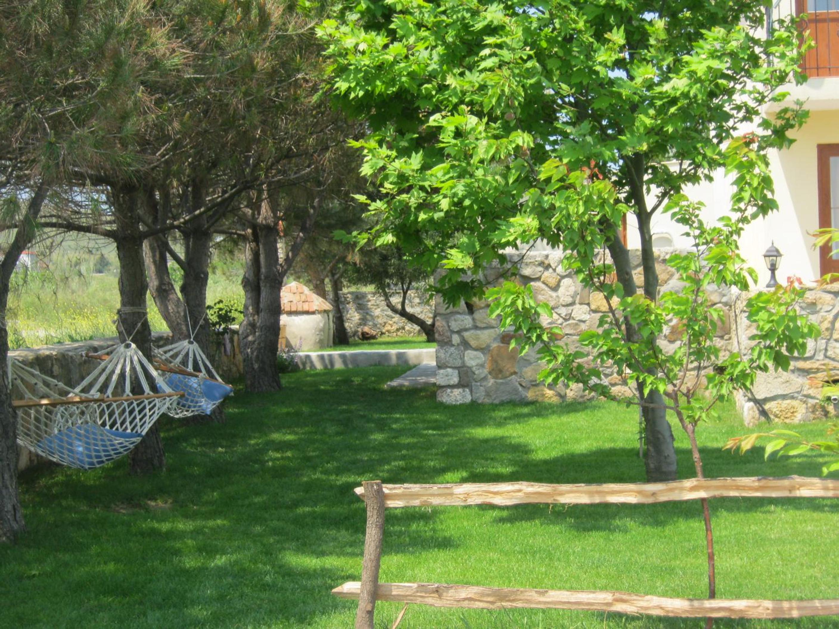 Nar Bağevi