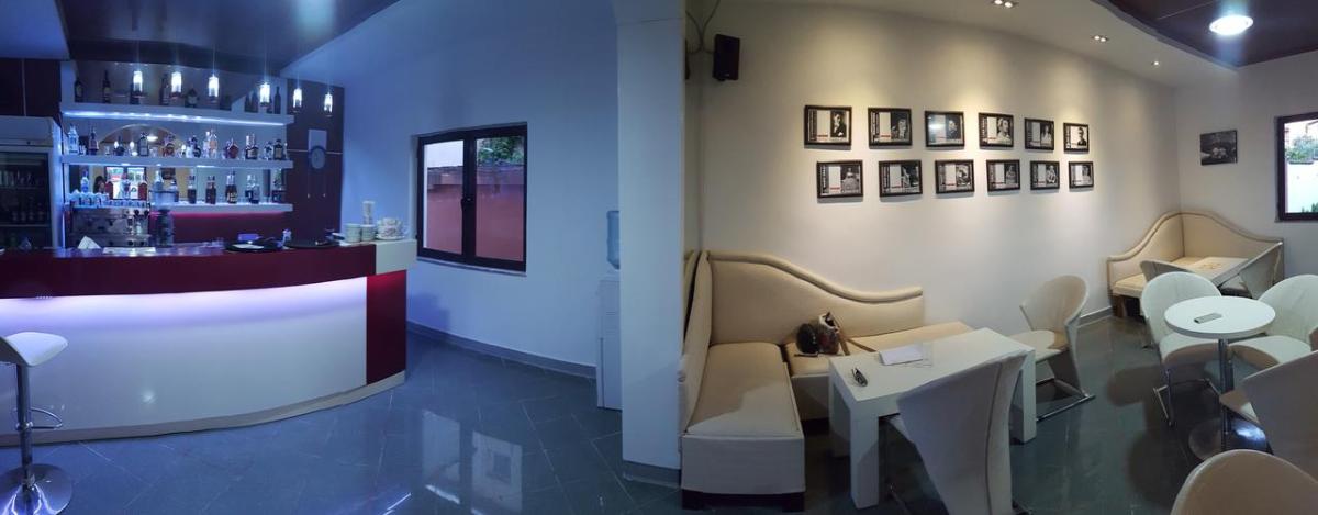Hostel Grande House