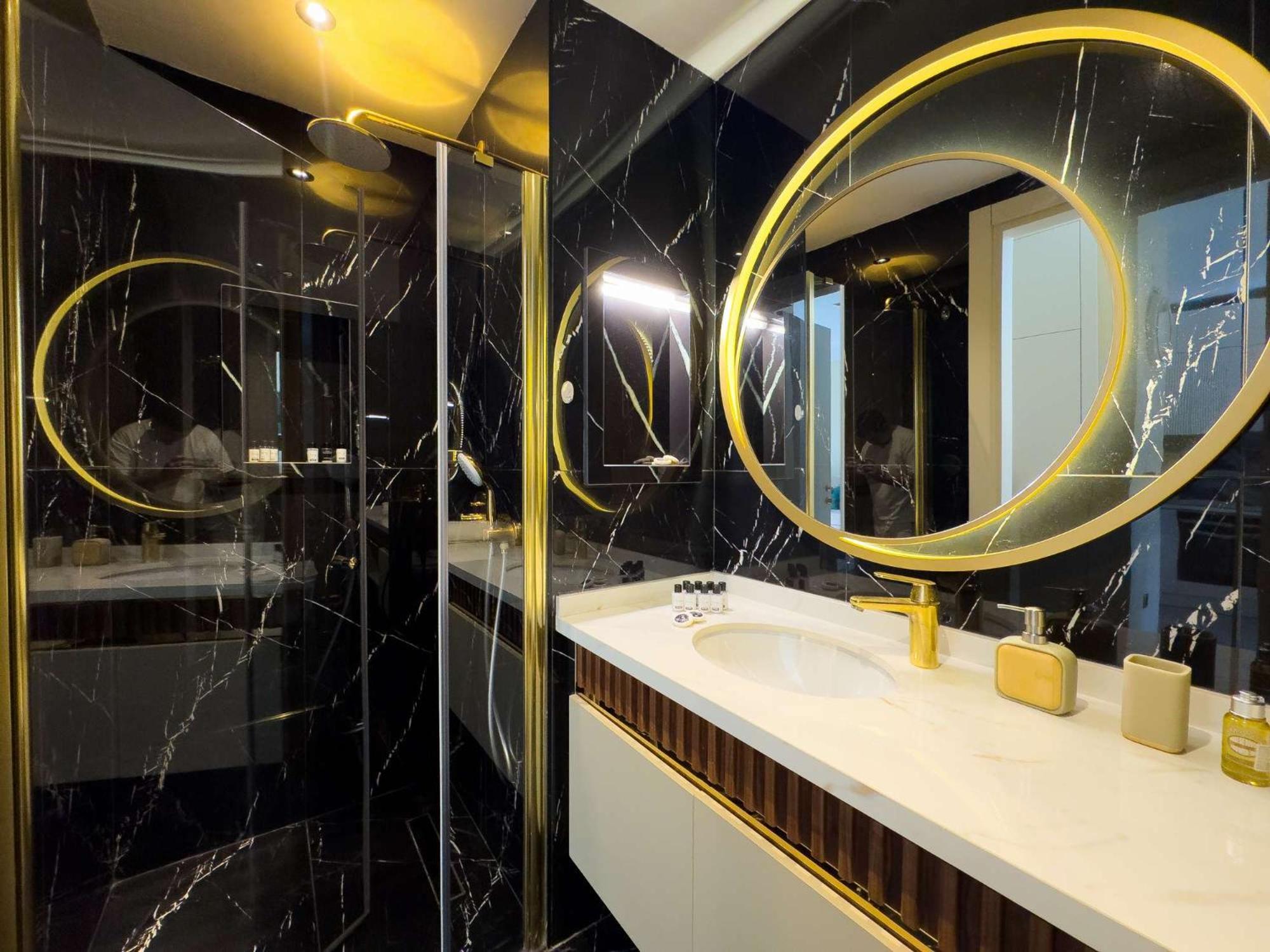 Qoople Legend A - Stylish accommodation by the sea