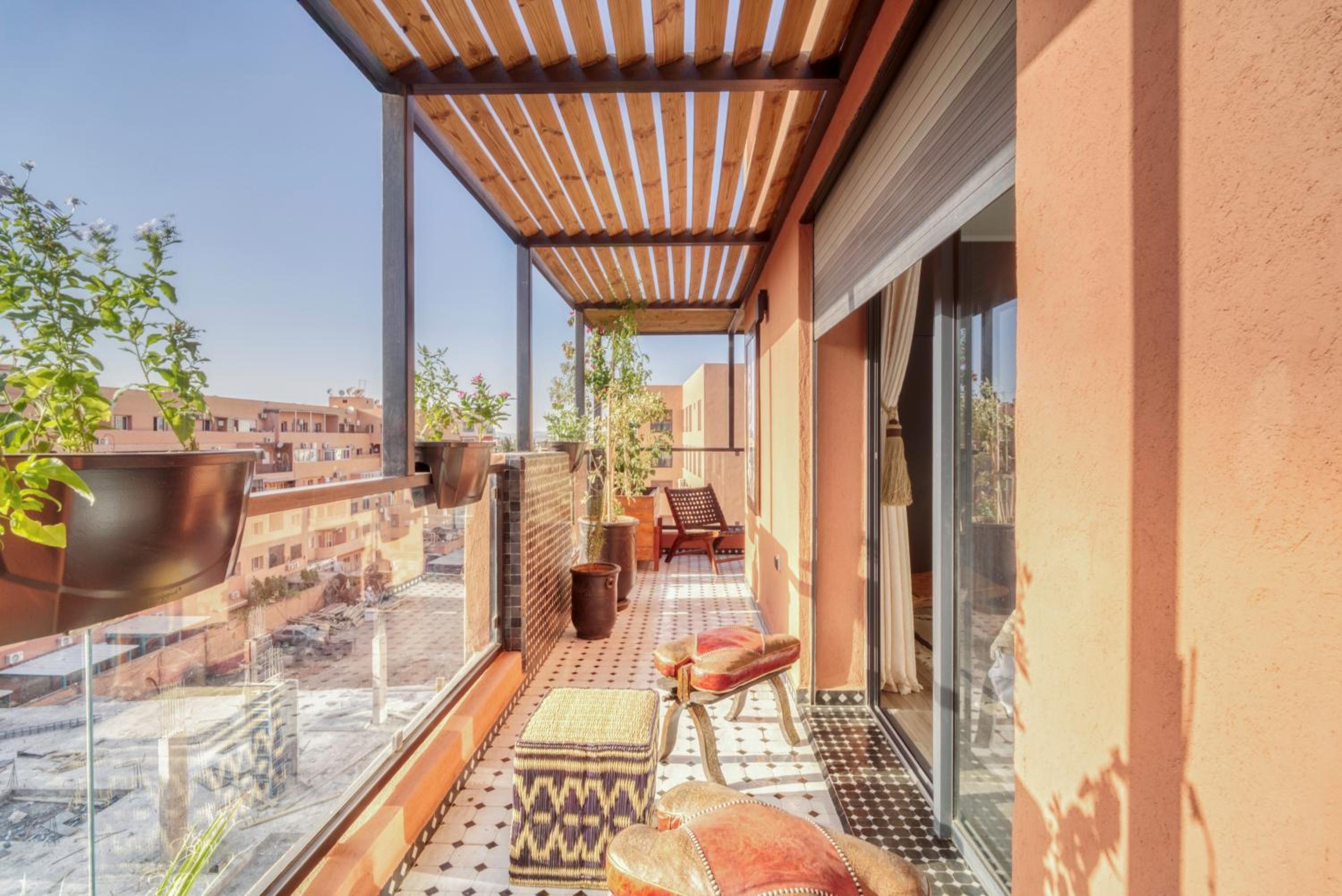 Design Art Gallery Apartment Marrakech swimming pool on the Roof