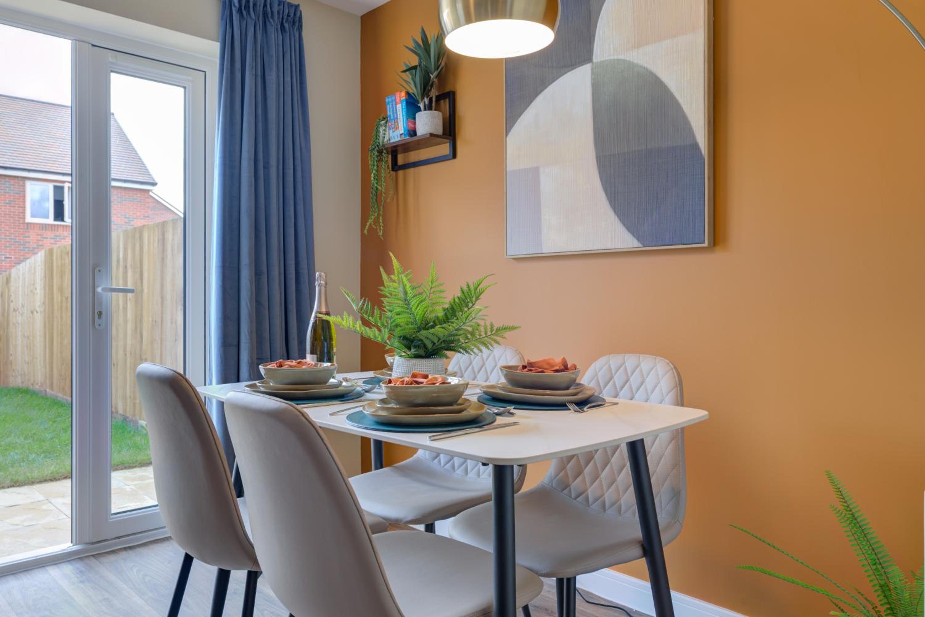 Marriott House sleeps 5 in Bourne with parking